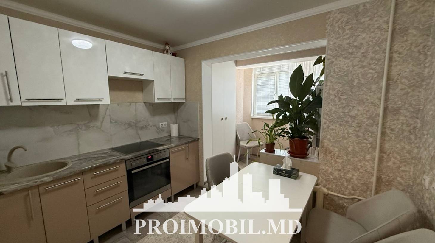 https://images.proimobil.md/_tYxDfQrdhjz6rGQ-HhjcVyorlGIpxv04zamGlFzFXM/watermark:0.75:so:0:30:0.39/resize:fill:1460:816:1/gravity:ce/bG9jYWw6Ly8vZXN0YXRlL2xyLzI5NzZhNWUzLWNkNzYtNDRiMy1hZWUwLTE0NTlmOTI4ZGRkZC5qcGVn