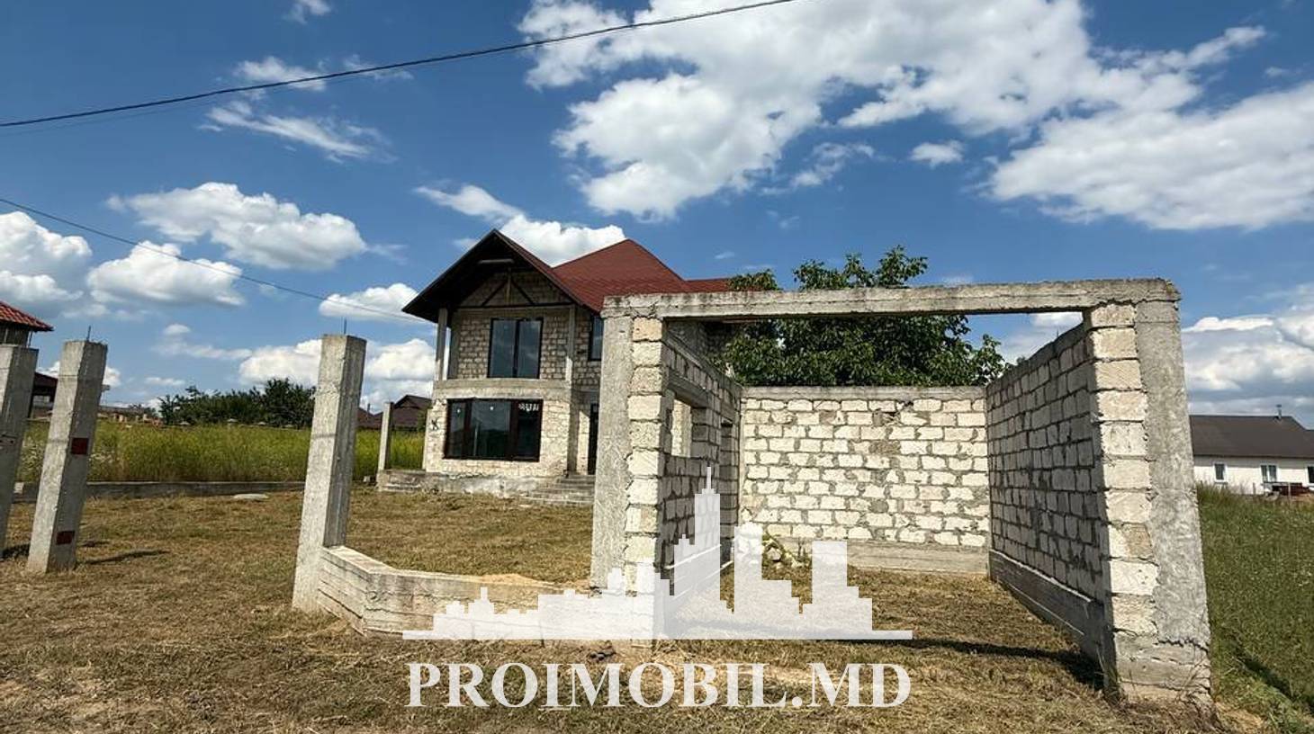 https://images.proimobil.md/_tfoG83180XUAWM6N_drHKfBbr97CIu1C1DGE_SYc28/watermark:0.75:so:0:30:0.39/resize:fill:1460:816:1/gravity:ce/bG9jYWw6Ly8vZXN0YXRlL2xyLzNmMTE0YTFiLTQ4YjgtNGY5Yi1iNTlhLWZhNTlkMWQ1ZGZhMS5qcGVn