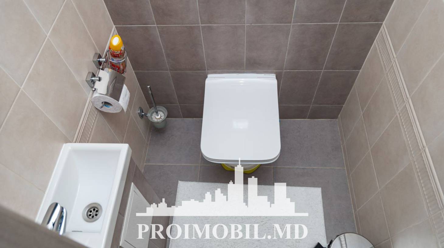 https://images.proimobil.md/_zRrH09AiW43sZjdrKkLWLfQo3k0JAJUkh7wjMyUXyM/watermark:0.75:so:0:30:0.39/resize:fill:1460:816:1/gravity:ce/bG9jYWw6Ly8vZXN0YXRlL2xyLzU3ZjdkZjE1LTE2YTQtNDZiYi04MjU4LTk2MjFhZDljZjk3Ny5qcGVn