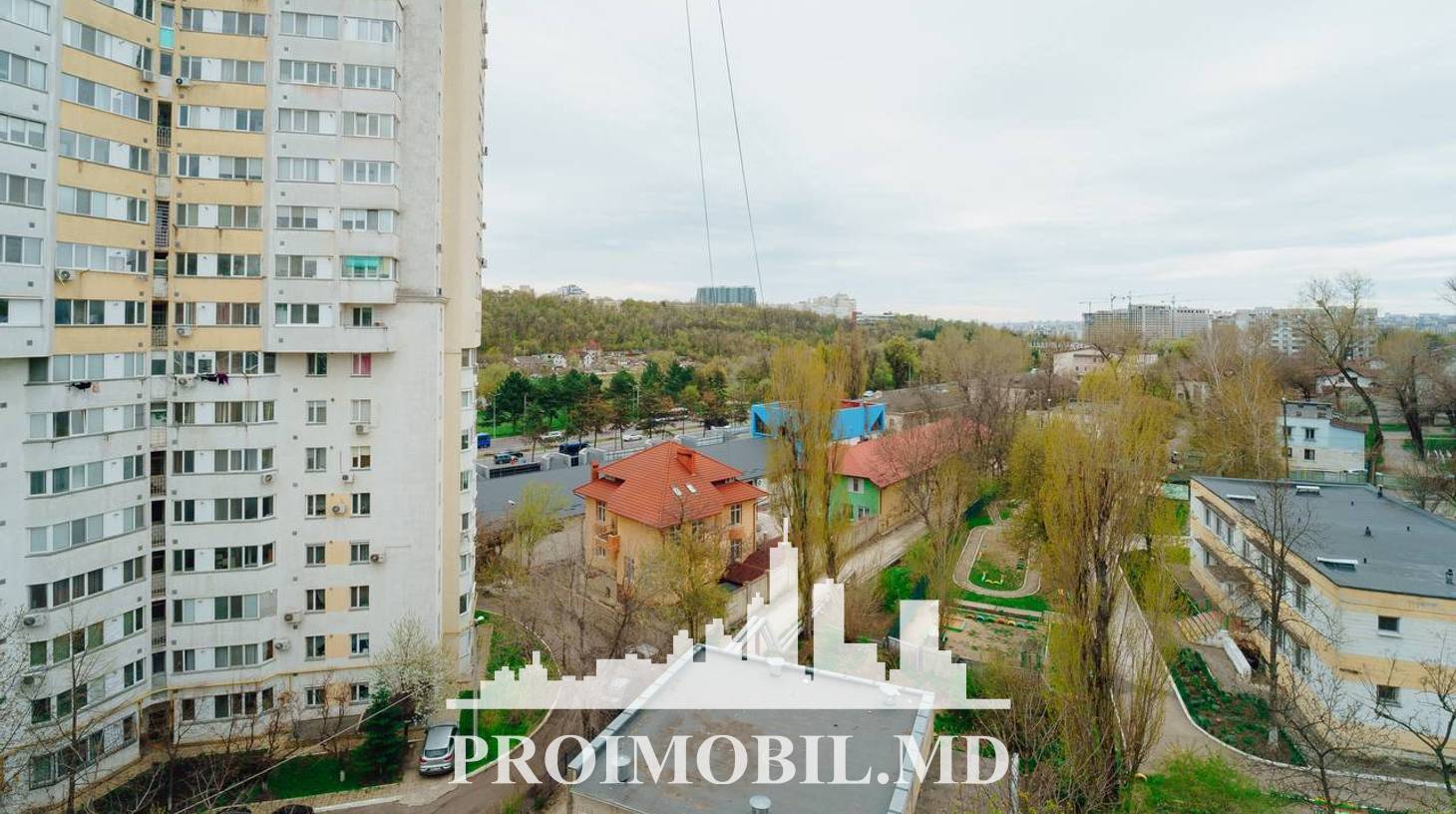 https://images.proimobil.md/a0Ue5JxmwhaCfKJtKRw2T7BMmHySWfz_ZYqbdDFaKoM/watermark:0.75:so:0:30:0.39/resize:fill:1460:816:1/gravity:ce/bG9jYWw6Ly8vZXN0YXRlL2xyL2M5ZjBlMmFhLTc0ODYtNDAyYS1hM2FkLWI2MTAyOGIwZjhjOS5qcGVn