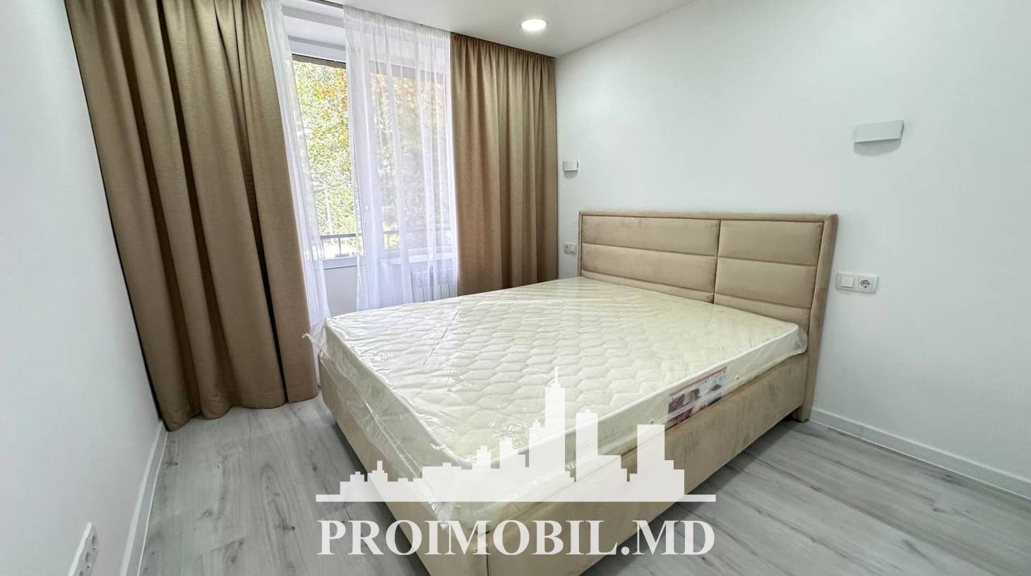 https://images.proimobil.md/a2XxCVX3iyVAJXA8xUkmYzwcFf05zj8WHC83oPB5ECs/watermark:0.75:so:0:30:0.39/resize:fill:1460:816:1/gravity:ce/bG9jYWw6Ly8vZXN0YXRlL2xyLzI4ZmRmMWRiLTQxNDEtNDFhZC1iY2QwLWI0MDdmZjIwNmE5ZS5qcGVn