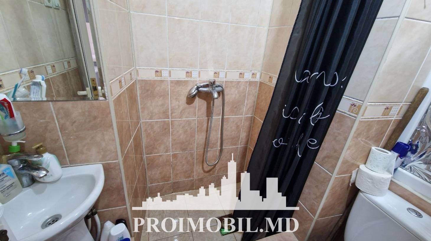 https://images.proimobil.md/a4T4ho4aT70zdvmvrHxfPnTDGsKEfSMWzxO4bH-U80s/watermark:0.75:so:0:30:0.39/resize:fill:1460:816:1/gravity:ce/bG9jYWw6Ly8vZXN0YXRlL2xyL2NmMWU4OGNjLWJkZjAtNGQwZC1hNjI3LTU1NTM4ZWI1ZTM1NC5qcGVn
