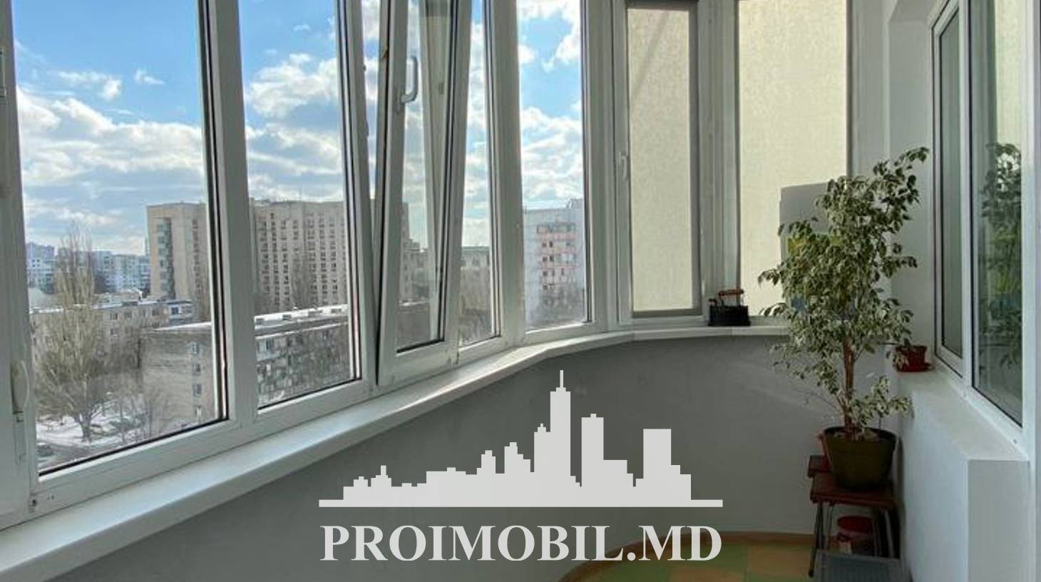 https://images.proimobil.md/a6K8OvPL5MfDu3js9eMeh8Of2a2E48W8KK_B_vviIqM/watermark:0.75:so:0:30:0.39/resize:fill:1460:816:1/gravity:ce/bG9jYWw6Ly8vZXN0YXRlL2xyL2NhYzM5YzZjLWM1ZTEtNDE0NS05NDM3LTI4N2Y4ZDc0ZTdmNi5qcGVn