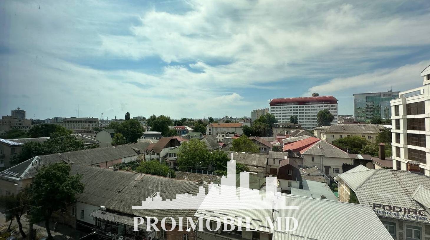 https://images.proimobil.md/a7PWXUyBmYd6a2RysP4Wcsg8oI2a4DlD0htaOkF7fZA/watermark:0.75:so:0:30:0.39/resize:fill:1460:816:1/gravity:ce/bG9jYWw6Ly8vZXN0YXRlL2xyLzc3YTdmNmE5LTlkODgtNDI5Yy1hYzFlLWM4YmQ5Njg0Njc0Ni5qcGVn