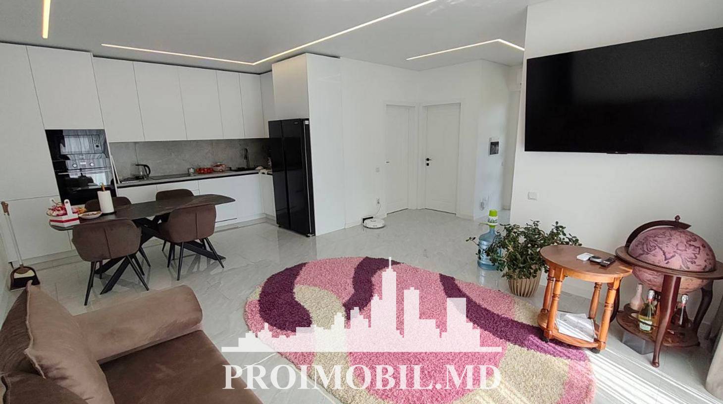https://images.proimobil.md/a7Pyars142nC033B0bUXKQd8YbDZExXOSYBOlLC_380/watermark:0.75:so:0:30:0.39/resize:fill:1460:816:1/gravity:ce/bG9jYWw6Ly8vZXN0YXRlL2xyLzE5OTI5NTZlLWIxYmUtNDU4MC05ZTQ5LWJlYjVlMDlhOTFhYy5qcGVn