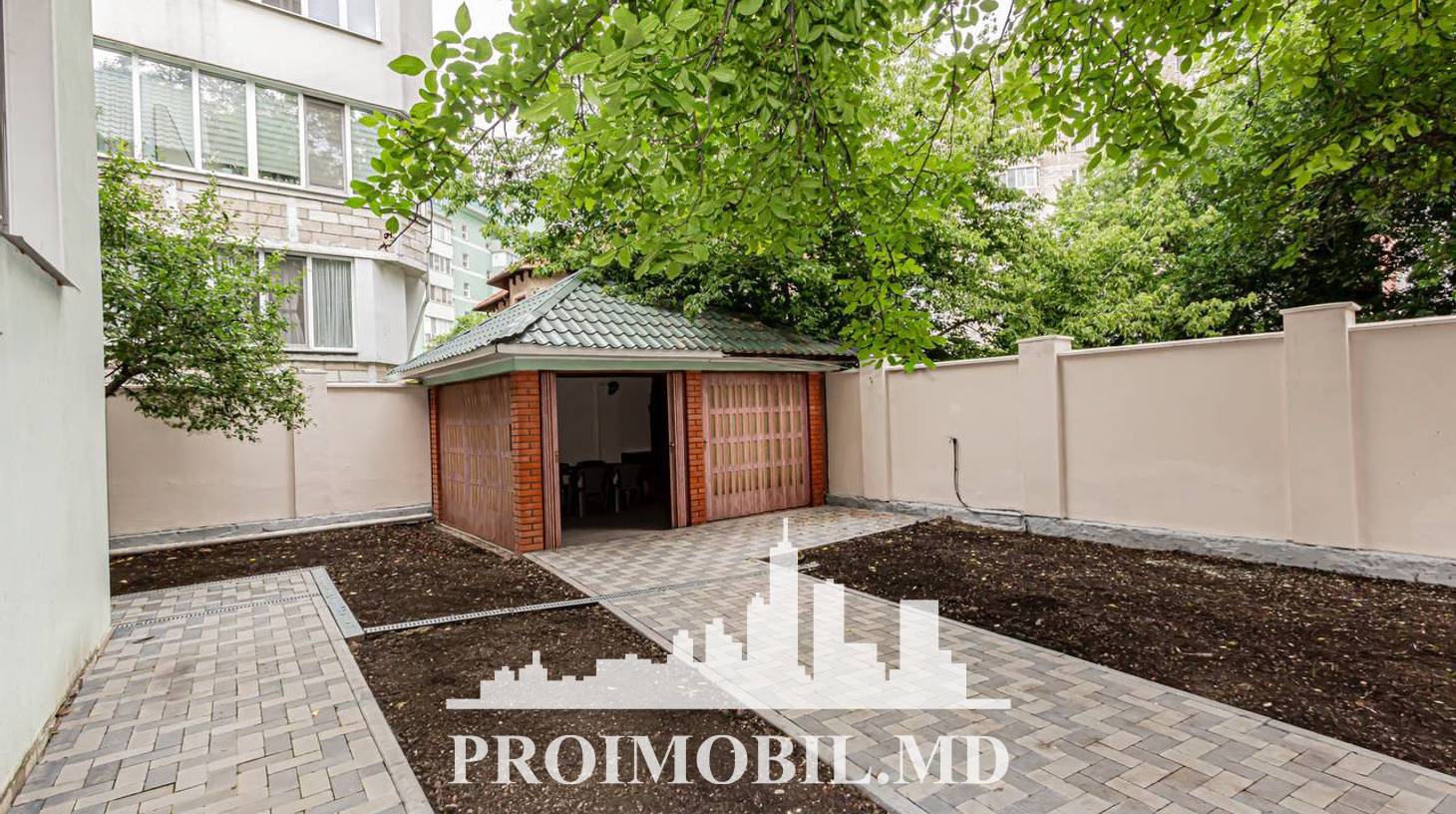 https://images.proimobil.md/a7u7tlXEODgXXhctcITT-mjRyH9uxUUEyzInkxE5aQA/watermark:0.75:so:0:30:0.39/resize:fill:1460:816:1/gravity:ce/bG9jYWw6Ly8vZXN0YXRlL2xyL2M3ZTNlOTVmLTJlNWYtNGQyYy05YmMzLTZjODEzNTc1N2FmZi5qcGVn