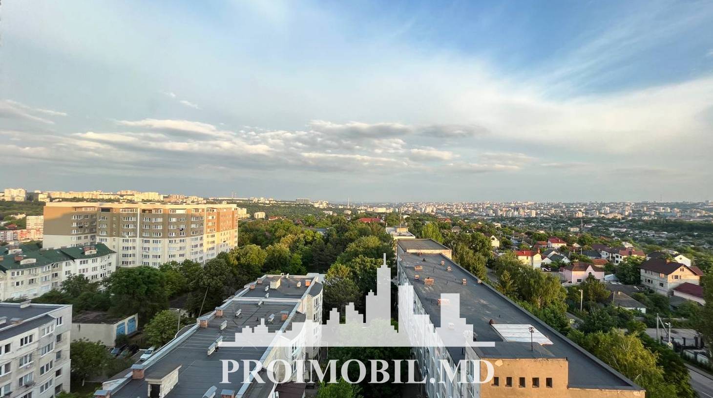 https://images.proimobil.md/aBoiFCs8Nz_jLQ0N9pjLj9Amfpt21bnqGfYXbRtw_JY/watermark:0.75:so:0:30:0.39/resize:fill:1460:816:1/gravity:ce/bG9jYWw6Ly8vZXN0YXRlL2xyLzI3YzA4Y2FiLTU1MWItNDc4Ny1iMzExLTRhZmM5NjllNDRlMS5qcGVn