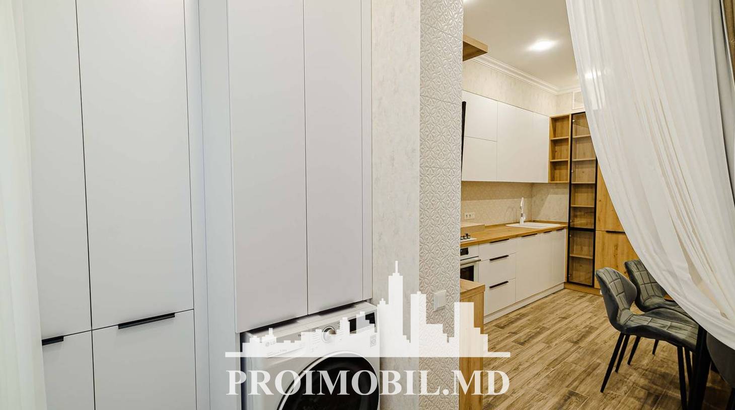 https://images.proimobil.md/aC9Hsr4KnArnHfrwj2673HdAiIucp_VYNU5aaKDhZw8/watermark:0.75:so:0:30:0.39/resize:fill:1460:816:1/gravity:ce/bG9jYWw6Ly8vZXN0YXRlL2xyLzAxMWY1NWY1LTFhOWItNGNkMi04NTA3LThmMzJkNTljZjQyNS5qcGVn