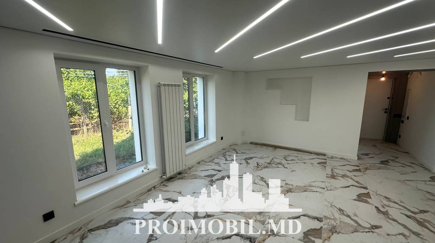 https://images.proimobil.md/aL6ZEMFfaLc8nK3UejRwBZW-T4ofMrO8pIRg3ibViP4/watermark:0.75:so:0:30:0.39/resize:fill:1460:816:1/gravity:ce/bG9jYWw6Ly8vZXN0YXRlL2xyLzk4NjEzYmNmLTIzNzgtNDY5My05ZDA2LWQ0NWIyNDc1YTk2ZS5qcGVn