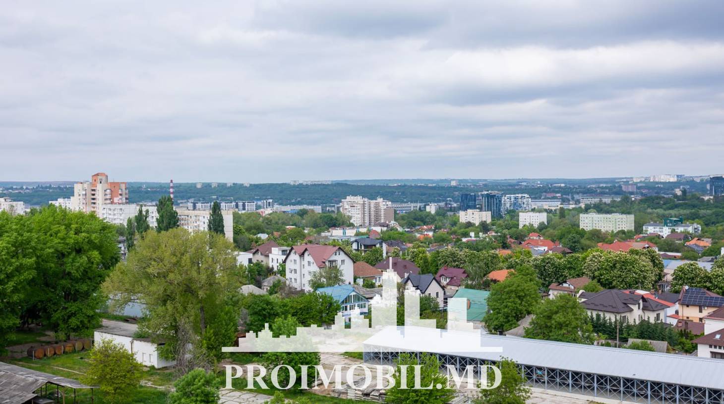 https://images.proimobil.md/aLTaUANhrA_ery-r59XJIv9La1Ue8NWKFSQ0dK_fO14/watermark:0.75:so:0:30:0.39/resize:fill:1460:816:1/gravity:ce/bG9jYWw6Ly8vZXN0YXRlL2xyLzE3NWIxOWNjLTIxZjItNDhjNS05Y2E1LThjMTg1ZTk0NDVjMC5qcGVn