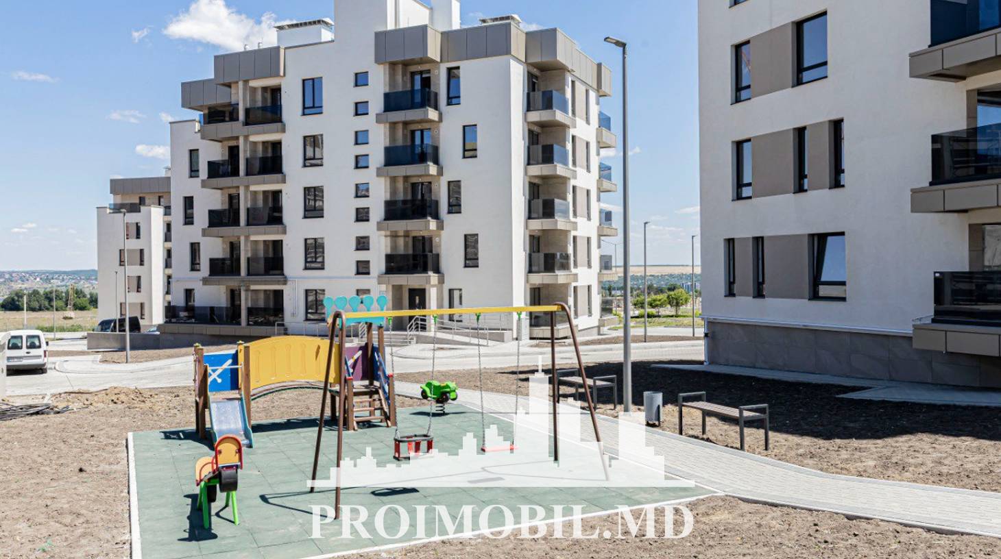 https://images.proimobil.md/aNvTSCTF1IkBtUy3sQw8lHdJRmd6r0TY08Y86GfW-yE/watermark:0.75:so:0:30:0.39/resize:fill:1460:816:1/gravity:ce/bG9jYWw6Ly8vZXN0YXRlL2xyLzgzNjcwZDU0LTQxNWEtNDMyNy1iNjNhLTEyNzBkMGRlMDA0Yy5qcGVn