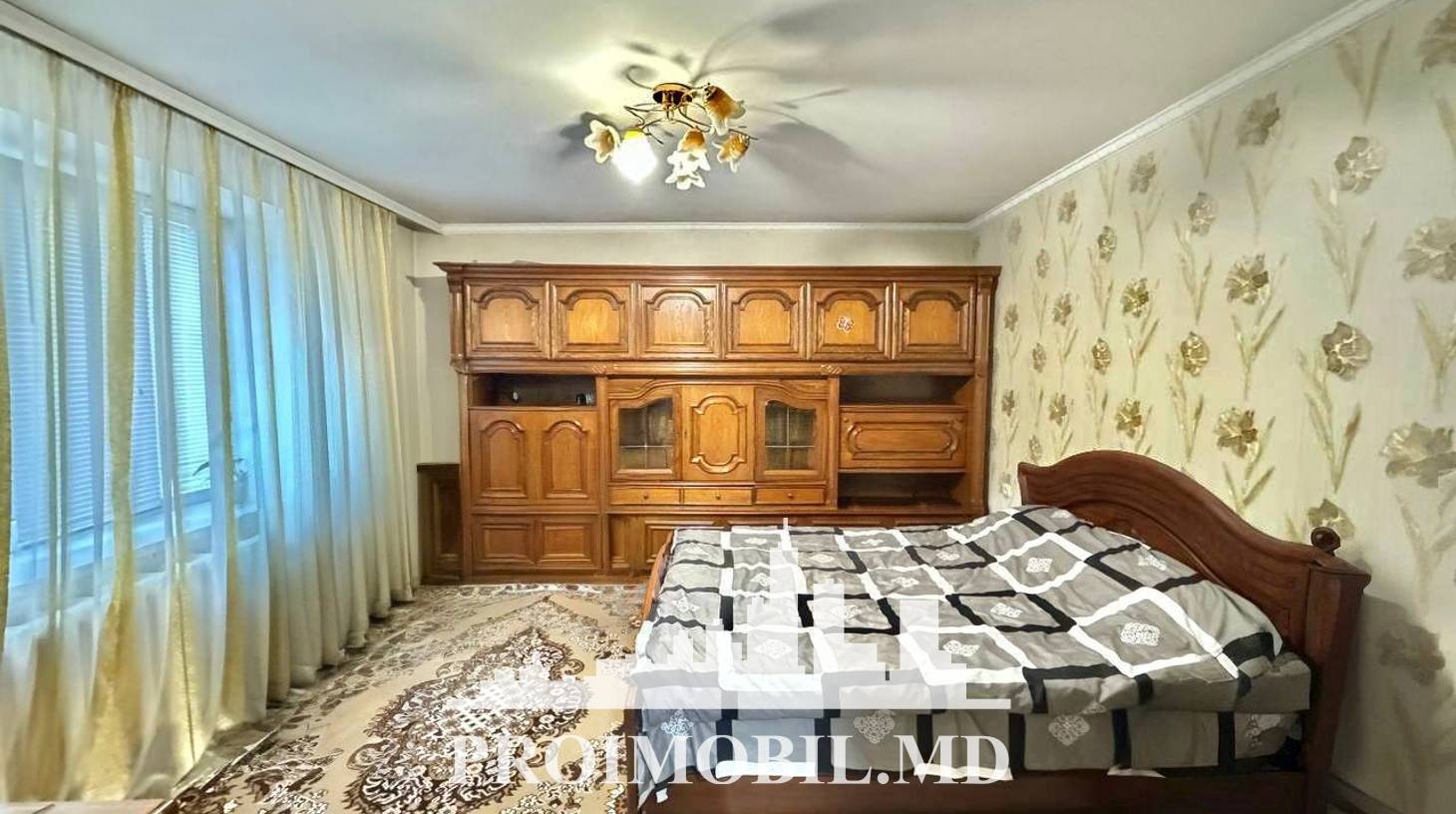 https://images.proimobil.md/aOU6tOHzroKF_svZomdDOcbNbdQWqZTcimmoXU0koWE/watermark:0.75:so:0:30:0.39/resize:fill:1460:816:1/gravity:ce/bG9jYWw6Ly8vZXN0YXRlL2xyLzI0NGYwMzg0LWU2YjAtNDc1Yi1hMTJjLWZjNzcyODQ3ZWI4Mi5qcGVn