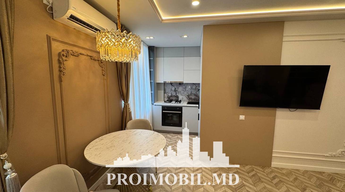 https://images.proimobil.md/aOjGA8Ye3exaaSz9-eyZ7_hceQdROQiGDkvP1JnL6ZI/watermark:0.75:so:0:30:0.39/resize:fill:1460:816:1/gravity:ce/bG9jYWw6Ly8vZXN0YXRlL2xyLzAwMmE3ZDc1LTkzZmEtNDllNC04NGVkLTY0NjBkMzg3ZGY0My5qcGVn