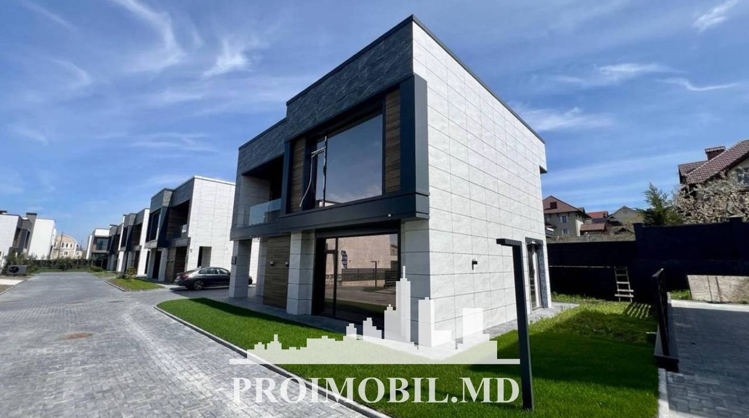 https://images.proimobil.md/aPwht7Rq3BuBkFO9F9wZ2qTZK03SQ7J_t5HrCXbUwh0/watermark:0.75:so:0:30:0.39/resize:fill:1460:816:1/gravity:ce/bG9jYWw6Ly8vZXN0YXRlL2xyLzU0YmViODk1LWFkNDctNGQ1ZC04NzMzLTQwNDA2NmU3YTNmMi5qcGVn
