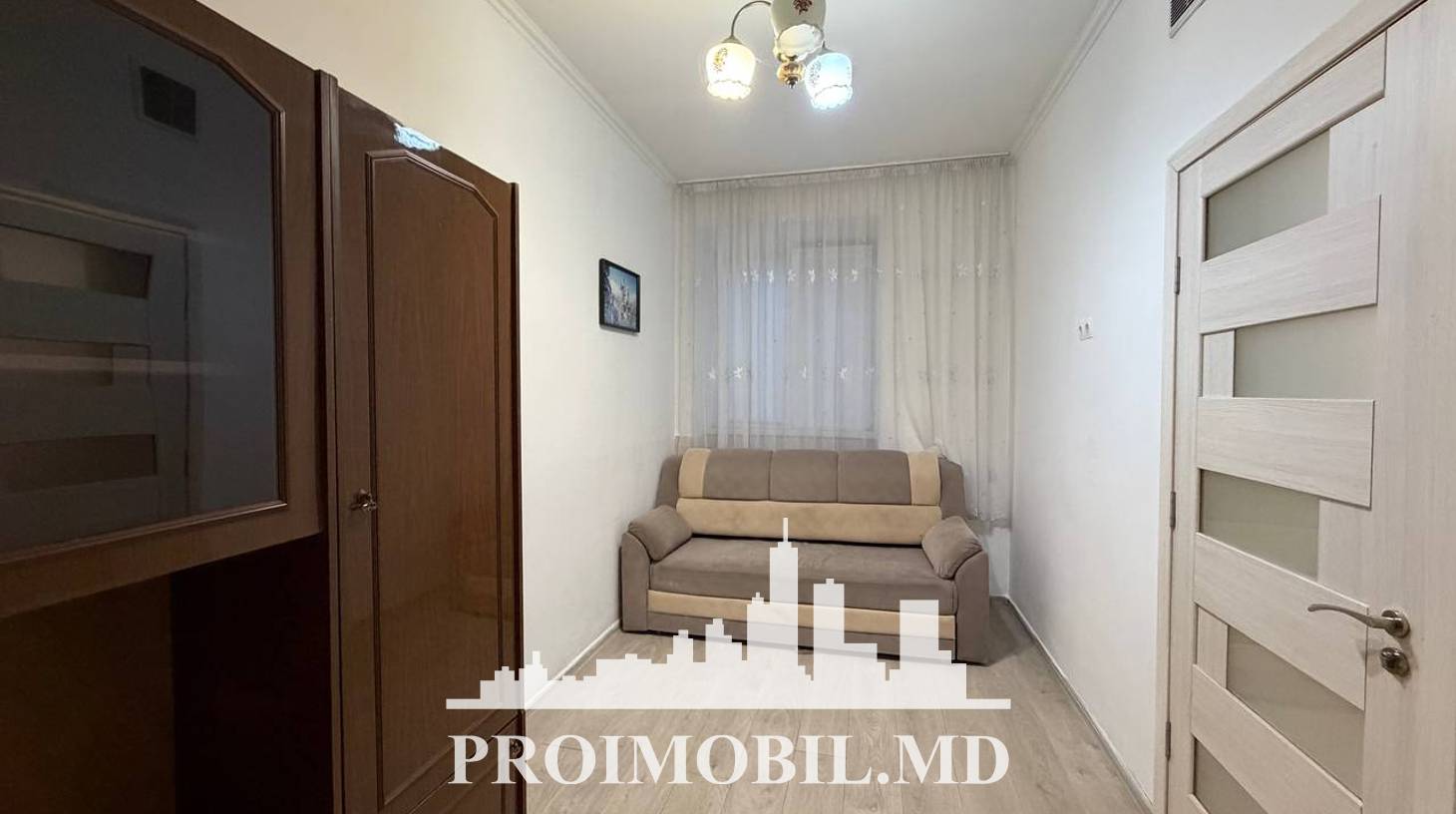 https://images.proimobil.md/aUjHoNtf3h293i4JSWUyCAMGqaYmIGVR725efsXA1kA/watermark:0.75:so:0:30:0.39/resize:fill:1460:816:1/gravity:ce/bG9jYWw6Ly8vZXN0YXRlL2xyLzcwMTI0ZWExLWU4YjYtNDZmZi1iZTBmLWYwOWQ4ZmM5Y2Q0Mi5qcGVn