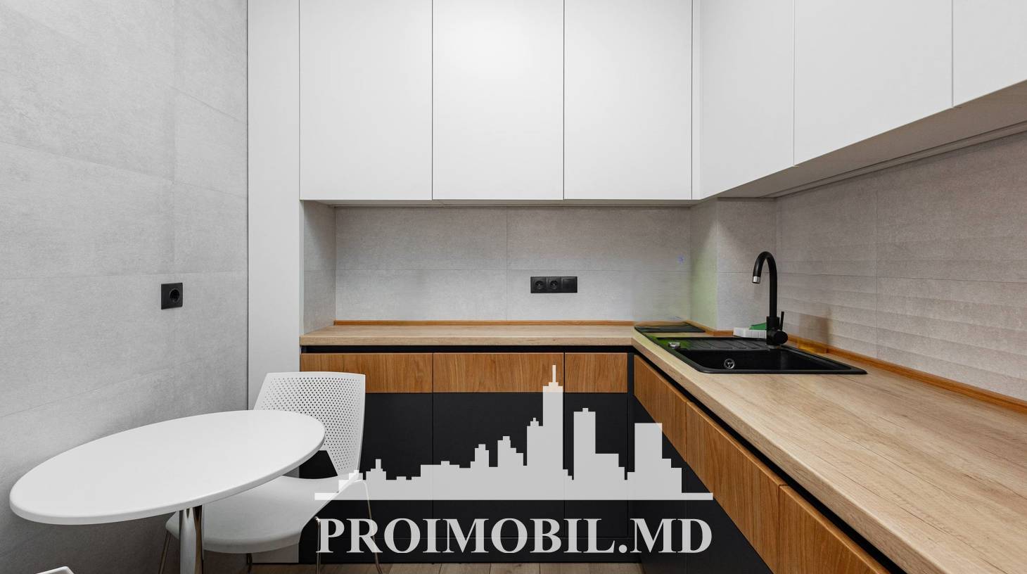 https://images.proimobil.md/aVH5aqGassLBAltZ__DIaIKxdee9Tjxi8Z0GN1njvgA/watermark:0.75:so:0:30:0.39/resize:fill:1460:816:1/gravity:ce/bG9jYWw6Ly8vZXN0YXRlL2xyL2M2MDMwMWE5LTAxZTctNDk5Yi1hNDk3LTMxMTc5OGRlZDRmNi5qcGVn