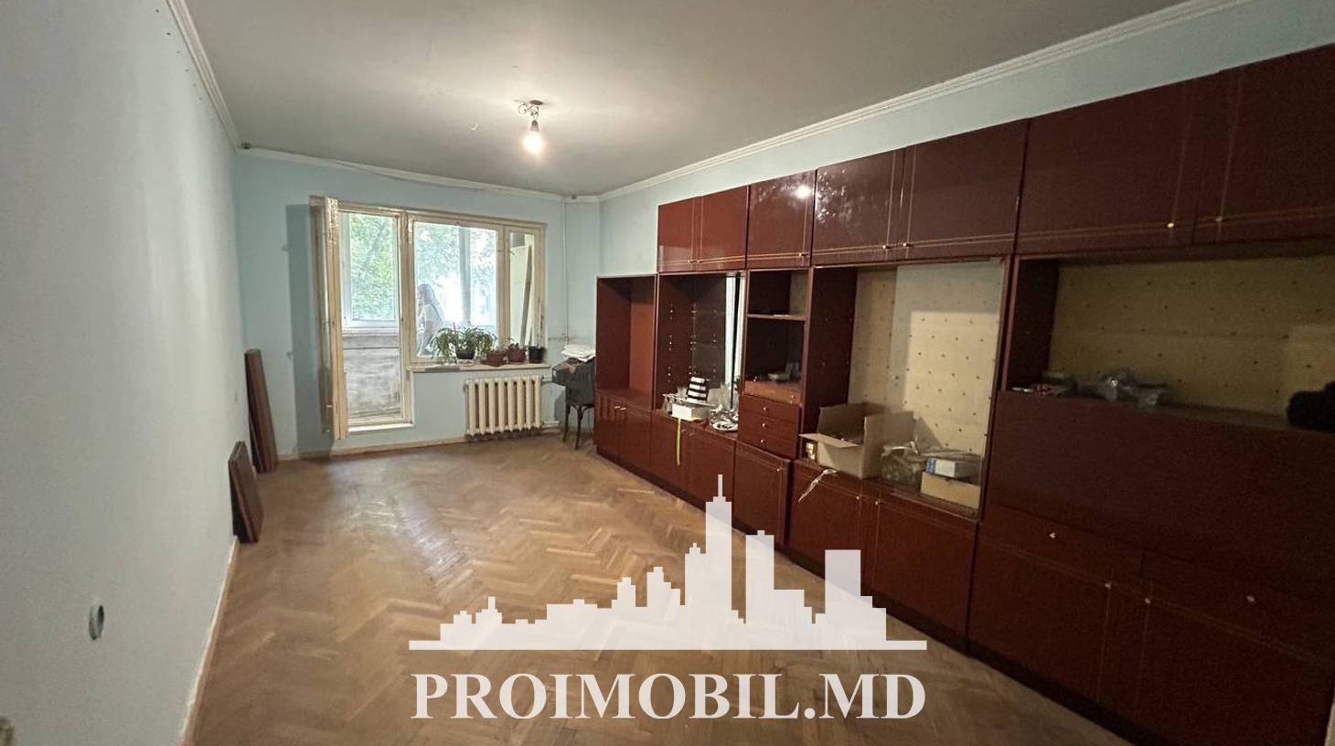 https://images.proimobil.md/aVhQDPEBnoO0B3Sjb0xy8m_xNFYcN9l4v73R6yaHWdA/watermark:0.75:so:0:30:0.39/resize:fill:1460:816:1/gravity:ce/bG9jYWw6Ly8vZXN0YXRlL2xyLzcxMWE4ODk1LWRiMTYtNDE3YS1iZjA3LWJlMzA1NzgyMmRkMC5qcGVn