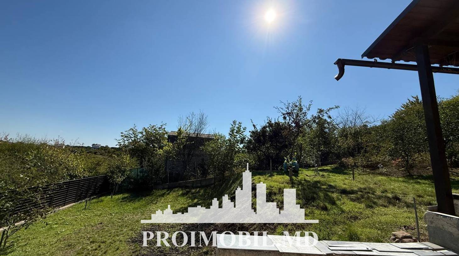 https://images.proimobil.md/aYS85JQj5HwHRsOTv3bcvkj8FD4ILacfR4dyuYHMaA0/watermark:0.75:so:0:30:0.39/resize:fill:1460:816:1/gravity:ce/bG9jYWw6Ly8vZXN0YXRlL2xyL2M0MGNlNWY3LTBlNzEtNDg4Ni1hMjY0LWVlZDRiOTUxNDNmZS5qcGVn