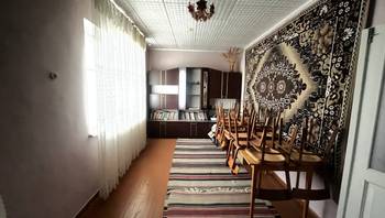 https://images.proimobil.md/aapqoeRgeUkgkOnm9aBJ1z0K8jHAzcYZeXh3QzeJd_Y/resize:fill:350:198:1/gravity:ce/bG9jYWw6Ly8vZXN0YXRlL2xyLzU1YzE2YTk0LTNiOGQtNGRmMC1hMDM5LTIyODRiMjU5M2NjOS5qcGVn