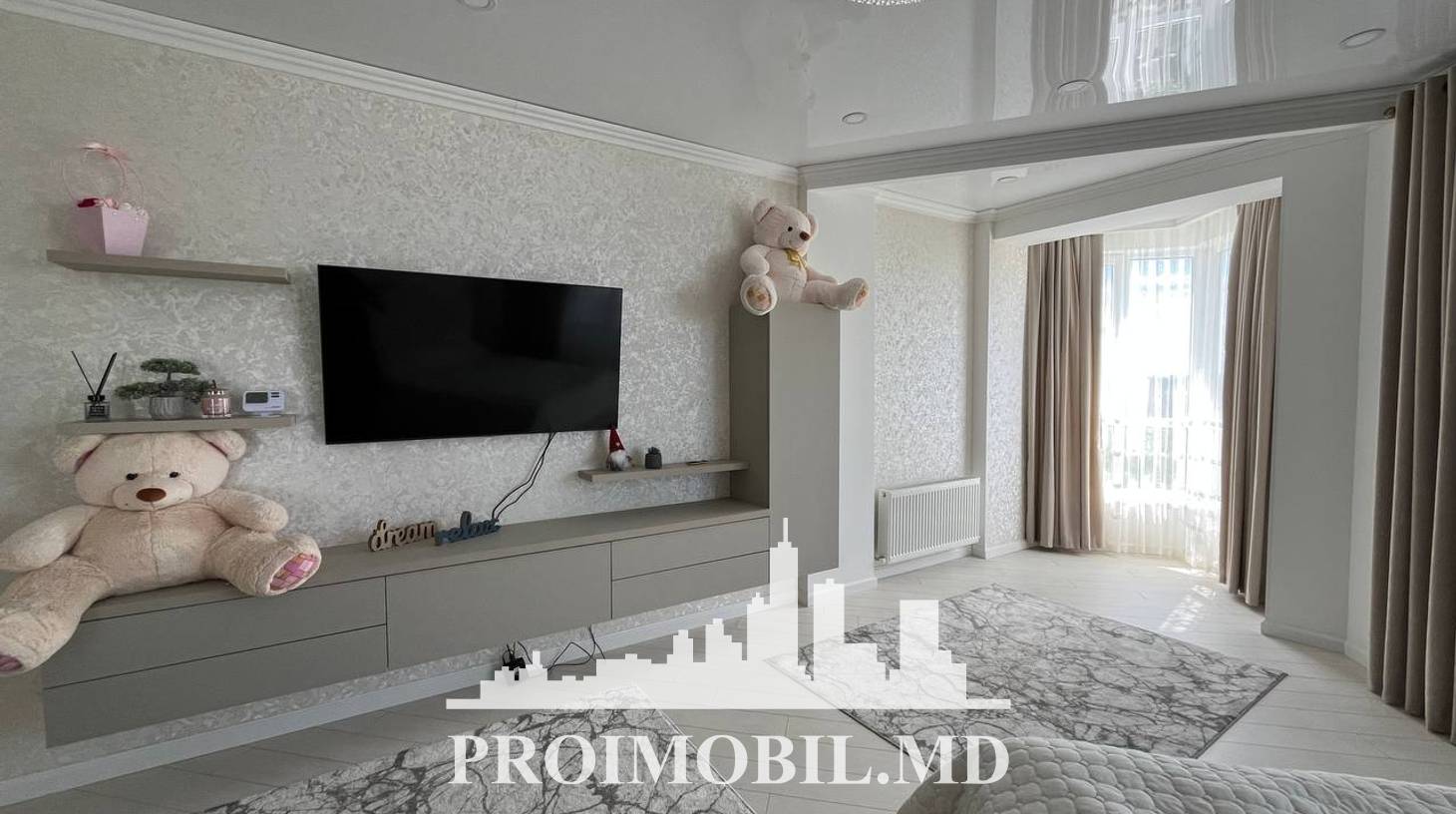 https://images.proimobil.md/adEpdhY6pHgZ8hqDeQk1rMZbXgoFAMbfG3zobI9XhY0/watermark:0.75:so:0:30:0.39/resize:fill:1460:816:1/gravity:ce/bG9jYWw6Ly8vZXN0YXRlL2xyLzA2ZDYzODZlLTUwY2UtNDk4MS1iYWQ2LTAzYWI0ZWM0YWFlZC5qcGVn