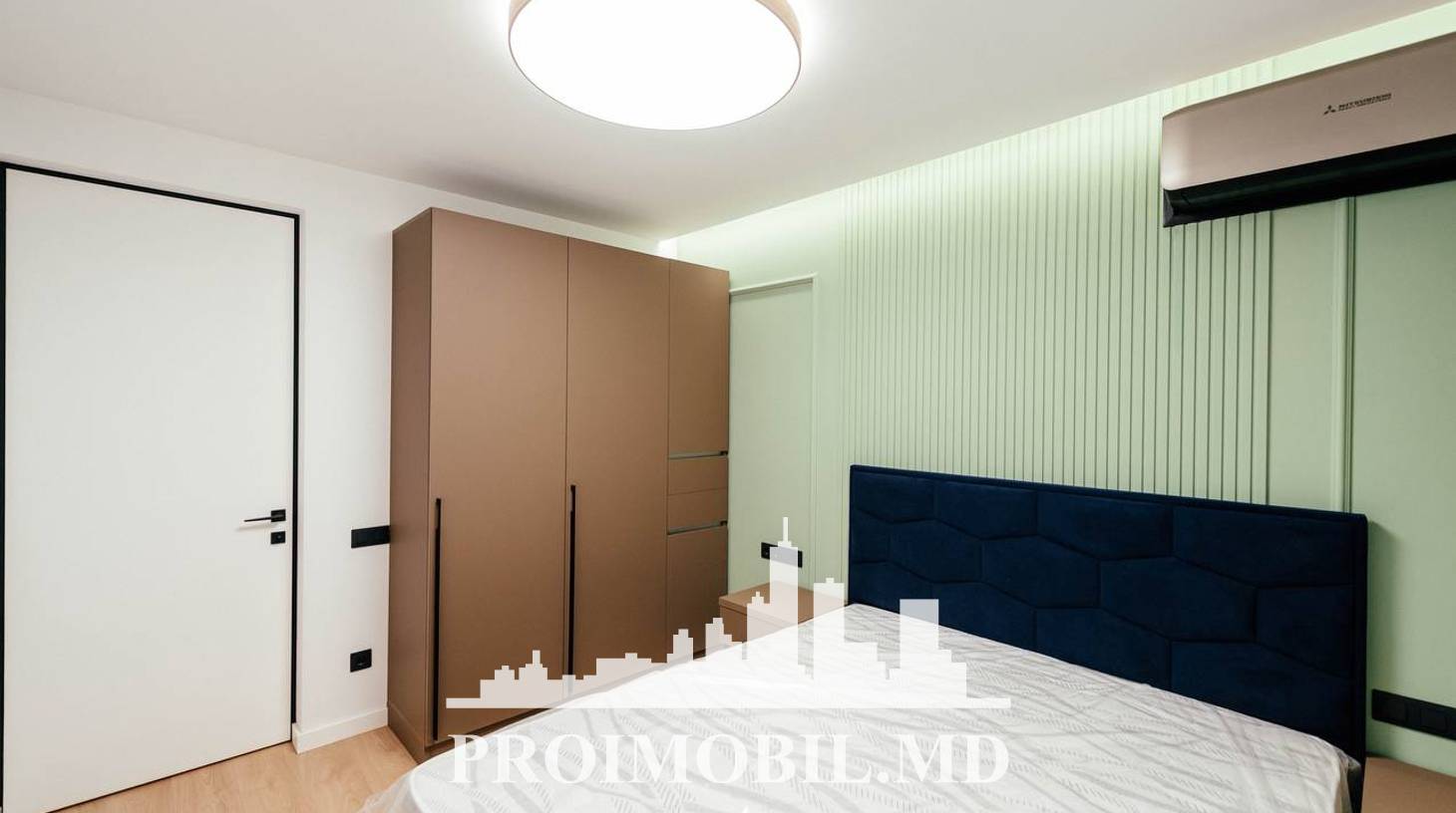 https://images.proimobil.md/adXlyyuAgNKiJANeAz7MBDcC1diCaXQxiv_Gz6Y82H0/watermark:0.75:so:0:30:0.39/resize:fill:1460:816:1/gravity:ce/bG9jYWw6Ly8vZXN0YXRlL2xyLzcyMTAxYzI1LWRkMTktNDI2OS05ODViLWM0MzE3OTM2MjM0ZS5qcGVn