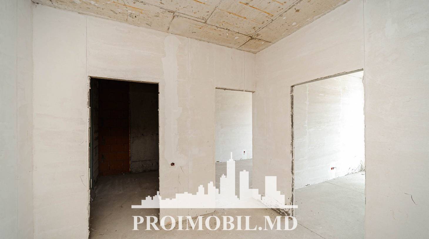 https://images.proimobil.md/adxibthGXvW988ucCPaKr-7EKUIj3E87gGNNkVBsfzM/watermark:0.75:so:0:30:0.39/resize:fill:1460:816:1/gravity:ce/bG9jYWw6Ly8vZXN0YXRlL2xyLzIxODQzM2JmLWYxODAtNDFjYy1hYmY0LTE2OWI0M2EyZjY1MC5qcGVn