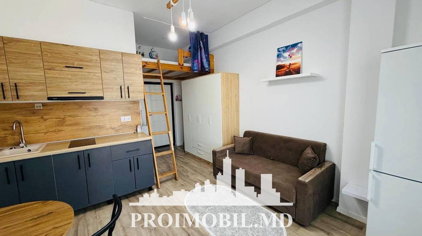 https://images.proimobil.md/aeeM_ehQ71zPezgLJeY4JPMQRP8Id_YnoR1Ze_J__SU/watermark:0.75:so:0:30:0.39/resize:fill:1460:816:1/gravity:ce/bG9jYWw6Ly8vZXN0YXRlL2xyLzEwOGEwYzhjLTY3MDgtNDg4My1iYWNiLWQwYjkwNzk5ZGZkNy5qcGVn