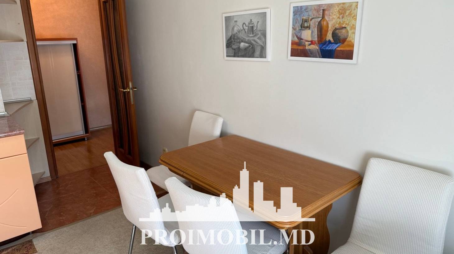 https://images.proimobil.md/ajr-nRL44k6IRKB5mEpdyIr377FmCEsr3oYAQ8hIKGI/watermark:0.75:so:0:30:0.39/resize:fill:1460:816:1/gravity:ce/bG9jYWw6Ly8vZXN0YXRlL2xyL2E5YTAyYzhhLTg2MTktNGI3Ni1hZDQzLWUwYzA2NjAyNmRlZi5qcGVn