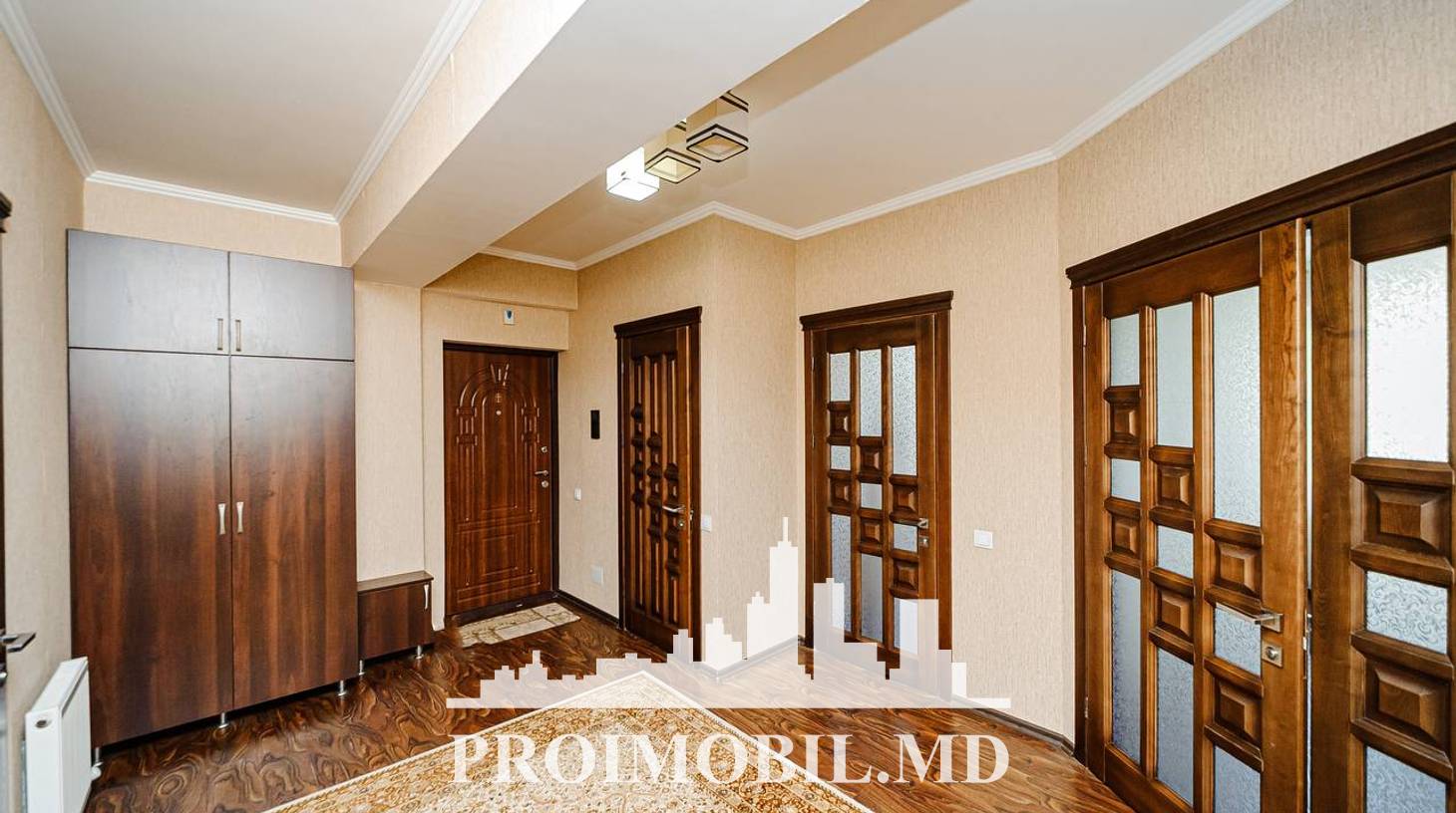 https://images.proimobil.md/ak3BO4J-L0iCdgqlO258Yju8EGwR_psJL8EAUtxv7u8/watermark:0.75:so:0:30:0.39/resize:fill:1460:816:1/gravity:ce/bG9jYWw6Ly8vZXN0YXRlL2xyLzcxN2E2M2YxLWMyZGMtNGQ4Zi1iZWEwLTI5NjBjZTIwZTJhOS5qcGVn