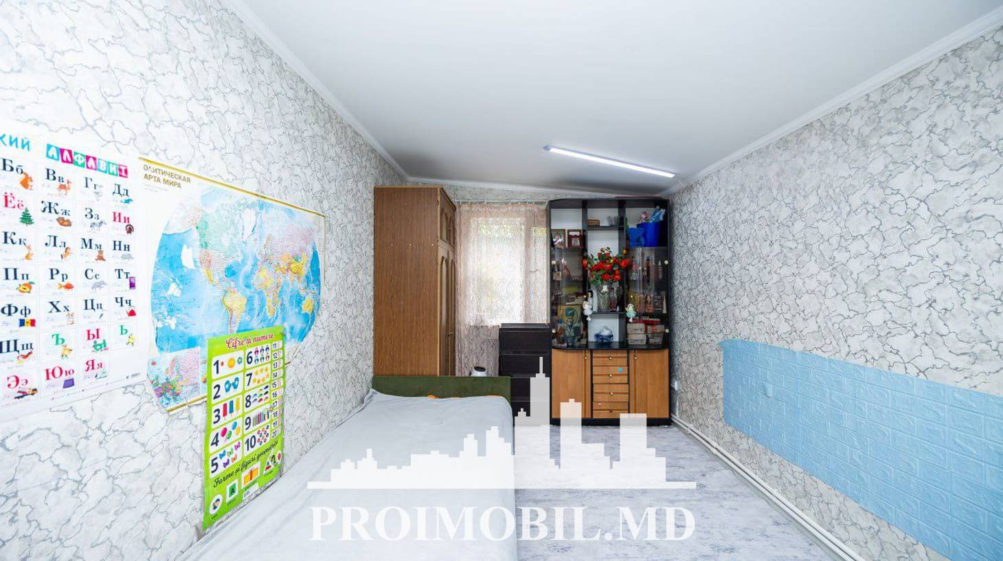 https://images.proimobil.md/akCIVmAxUuEJsnzXat41NGwnw3qd3xmqN5DaOipYrpM/watermark:0.75:so:0:30:0.39/resize:fill:1460:816:1/gravity:ce/bG9jYWw6Ly8vZXN0YXRlL2xyLzI0Y2U5NTg0LTU5ZjctNGJjOS1hNDQxLWVmNmNhZDdmZDM0Mi5qcGVn