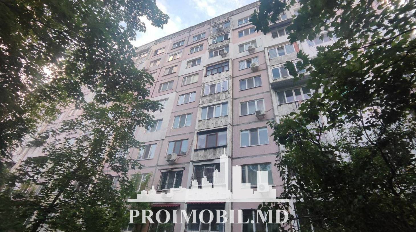 https://images.proimobil.md/al_5v-sDWJ6KjaJquKLuBJ06iAmx1UbpJRHY0A6zYQs/watermark:0.75:so:0:30:0.39/resize:fill:1460:816:1/gravity:ce/bG9jYWw6Ly8vZXN0YXRlL2xyL2MxMDQyZjNlLTYzZTAtNDMxMC1hNDJiLThhNmVkNzExODYwYS5qcGVn