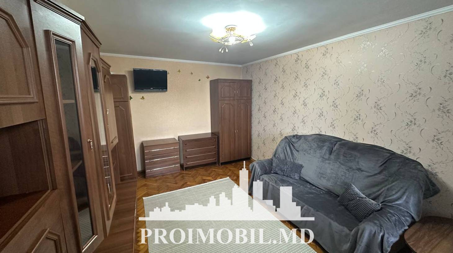 https://images.proimobil.md/alhdeRF4rjjLS7tjdRmDPu3J5P_e1ubrkWfBkEBVR8o/watermark:0.75:so:0:30:0.39/resize:fill:1460:816:1/gravity:ce/bG9jYWw6Ly8vZXN0YXRlL2xyLzJjOGRiMzUwLWQzZGQtNGUxOC04YzcxLTE2NjNlNzhhYjhmMS5qcGVn