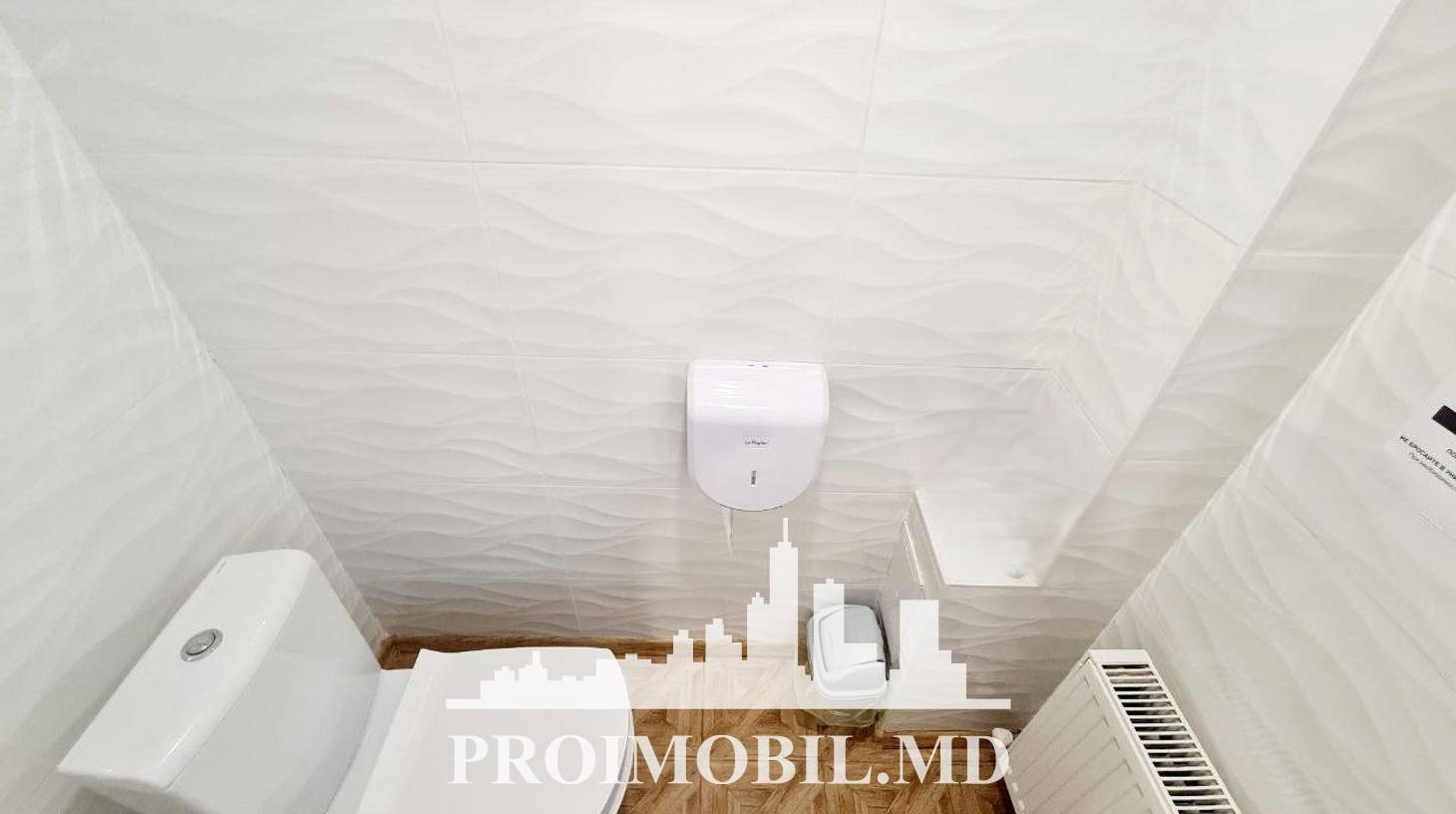 https://images.proimobil.md/amCUP_k5b6jU0GRZmLxCKcxOtTk3XLNPnsgh0U2XEgw/watermark:0.75:so:0:30:0.39/resize:fill:1460:816:1/gravity:ce/bG9jYWw6Ly8vZXN0YXRlL2xyLzA0M2ZiMzEwLTRlMjgtNDhhZi1iZGJmLWJlNDMzYTdiNTZjYy5qcGVn
