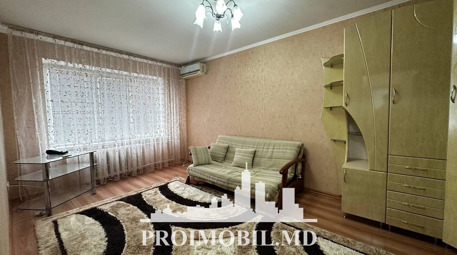 https://images.proimobil.md/amZcJgBdmpIUDHW4-qkpm-Z6m2lBE5pyaqBxt0Ku3K8/watermark:0.75:so:0:30:0.39/resize:fill:1460:816:1/gravity:ce/bG9jYWw6Ly8vZXN0YXRlL2xyL2UzM2YwMjFhLTk3MGYtNDhkZi1hYmM1LTA3MTlmZTcwNTFjYS5qcGVn