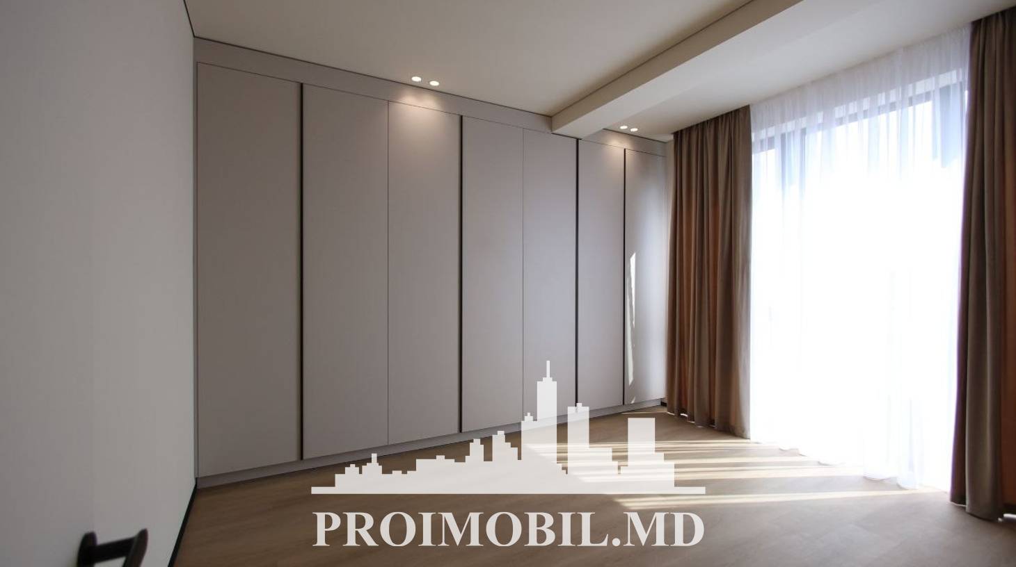 https://images.proimobil.md/anE4N5VrndiVW-q8tIz9nvRRUd5WQYGAmaa0-1Kl1Co/watermark:0.75:so:0:30:0.39/resize:fill:1460:816:1/gravity:ce/bG9jYWw6Ly8vZXN0YXRlL2xyL2RmYTcxYzk2LTUwOWItNDZhYS05MTE2LTQzMGU4ZmE2ZDAyNy5qcGVn