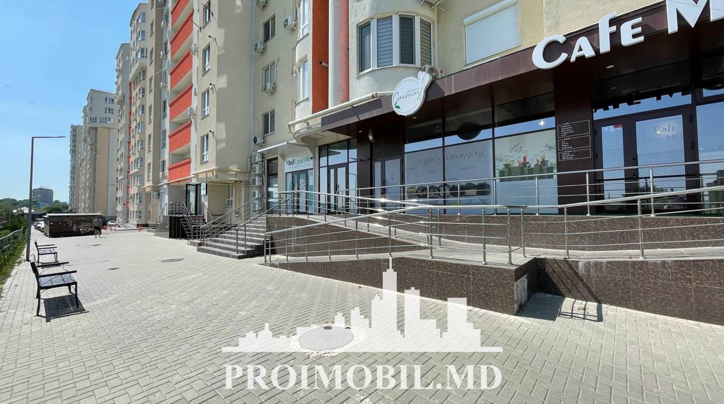 https://images.proimobil.md/aqLRUOrfQELhrbN-NpK8WOQP7r16poXagOsep8BBek8/watermark:0.75:so:0:30:0.39/resize:fill:1460:816:1/gravity:ce/bG9jYWw6Ly8vZXN0YXRlL2xyLzQ1NjVhZGQxLTdkODctNDlkNS1iY2NjLWIzMTZkYTdlYjJmMi5qcGVn