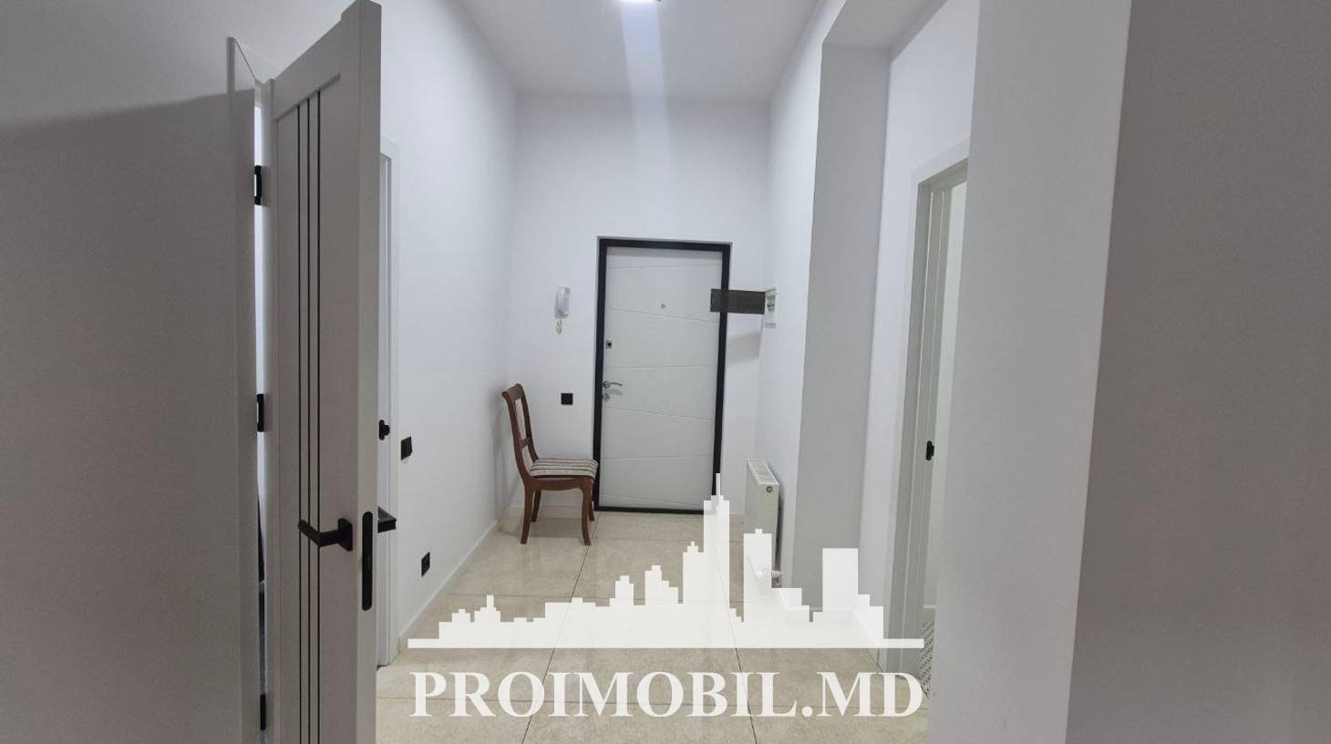 https://images.proimobil.md/aubuBv4u-nmjM_l6bS6cPCUjs6Wk-JnNPKXsCag6vKk/watermark:0.75:so:0:30:0.39/resize:fill:1460:816:1/gravity:ce/bG9jYWw6Ly8vZXN0YXRlL2xyL2YxYjNlNTU2LWM4MjQtNGU2Yi05Y2FiLTMwMjhiZGFkMmQwZC5qcGVn
