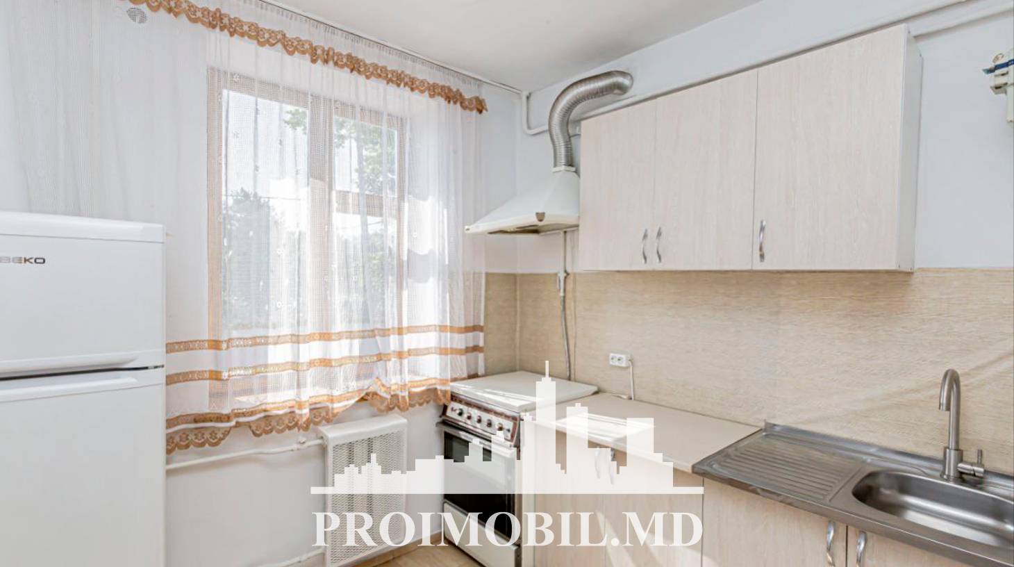 https://images.proimobil.md/augN421voqgQTJNHqnjH94vbpsMM8TvBqzDhMV8NknM/watermark:0.75:so:0:30:0.39/resize:fill:1460:816:1/gravity:ce/bG9jYWw6Ly8vZXN0YXRlL2xyL2RlNjc1ZjJmLWZhM2MtNDNjZi05MzQzLThjZWY5YWUyMjBlNy5qcGVn