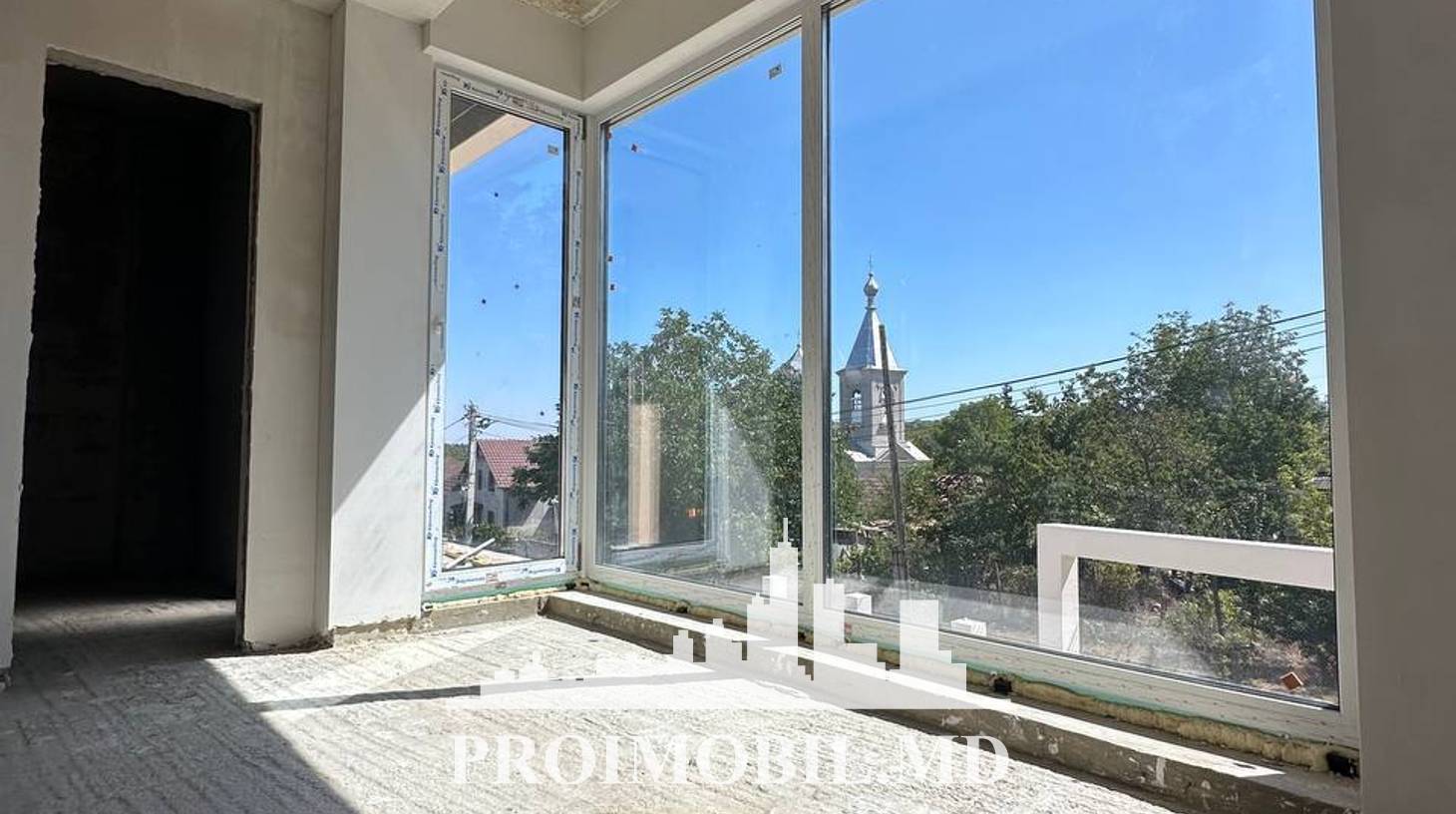 https://images.proimobil.md/ayKvU4X-jjs_oiIlfm8KX9IlBxuRJysxquHs67Gb7VQ/watermark:0.75:so:0:30:0.39/resize:fill:1460:816:1/gravity:ce/bG9jYWw6Ly8vZXN0YXRlL2xyLzJhNTA2MTExLWUyYmMtNGJlMi1iZDJiLTg1OGY4MWUwNDU3Mi5qcGVn