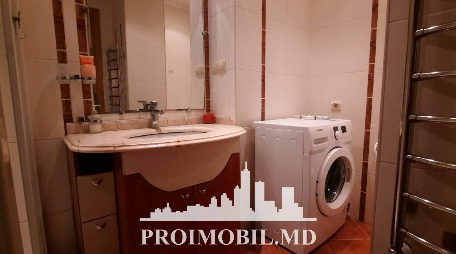 https://images.proimobil.md/b-5PlcCqQRqzaxJOnHtYaURBxIDlpLEwVrNt7cSFU6E/watermark:0.75:so:0:30:0.39/resize:fill:1460:816:1/gravity:ce/bG9jYWw6Ly8vZXN0YXRlL2xyLzZjNTE5NzE3LTY1ZmEtNGEyMC1iZTk2LWJkZGQyMzlhMTMzZS5qcGVn