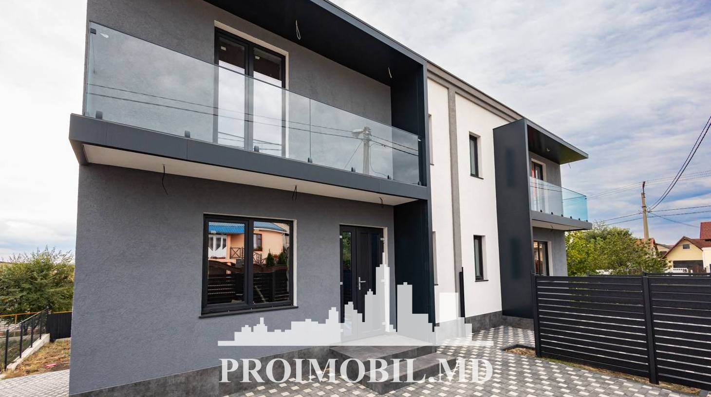 https://images.proimobil.md/b0Op4Gx-J_SBbuzJnfci6BI0YJ-jq9JeVGamFZf5Cyo/watermark:0.75:so:0:30:0.39/resize:fill:1460:816:1/gravity:ce/bG9jYWw6Ly8vZXN0YXRlL2xyL2M2YjJiOGNhLWUwZmItNDc5Mi1hMDQyLTM3MGVjY2UyNTM3Mi5qcGVn