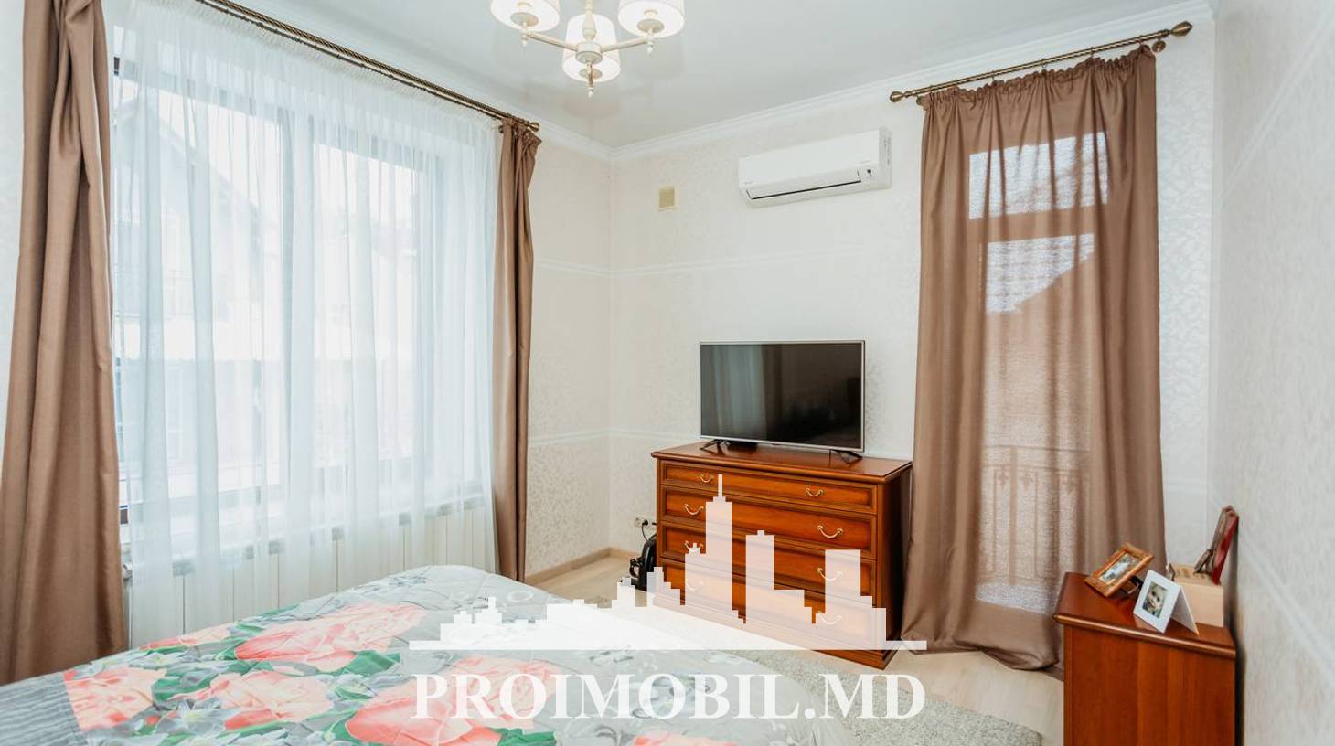 https://images.proimobil.md/b1_3Z2nfJaFwkRDvirmu6ybDlFJEMxx0vbm5wFlueJE/watermark:0.75:so:0:30:0.39/resize:fill:1460:816:1/gravity:ce/bG9jYWw6Ly8vZXN0YXRlL2xyLzg1NDEzMjRjLTM0ZjgtNDE5Ny04YTlkLWJkMWE3MDc1MmUzNi5qcGVn