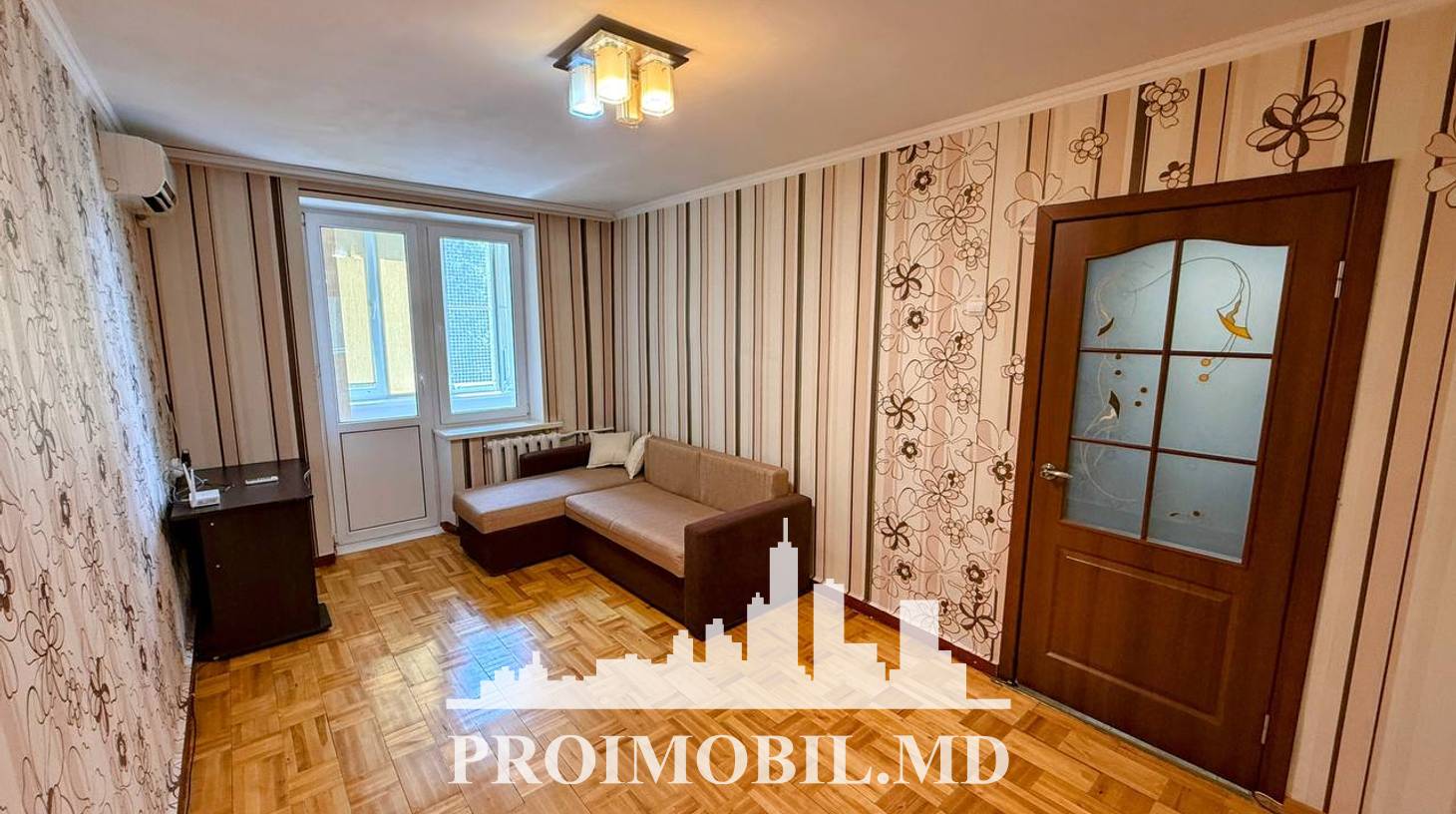 https://images.proimobil.md/b20LdW8af88xVL3jGOPav3ltwbrmnt_1PXNS7Xk9-rs/watermark:0.75:so:0:30:0.39/resize:fill:1460:816:1/gravity:ce/bG9jYWw6Ly8vZXN0YXRlL2xyL2VmNmNjMTJhLTM1NzMtNDMxMS05NTdlLWIzMTYxNjRjYzhmYi5qcGVn