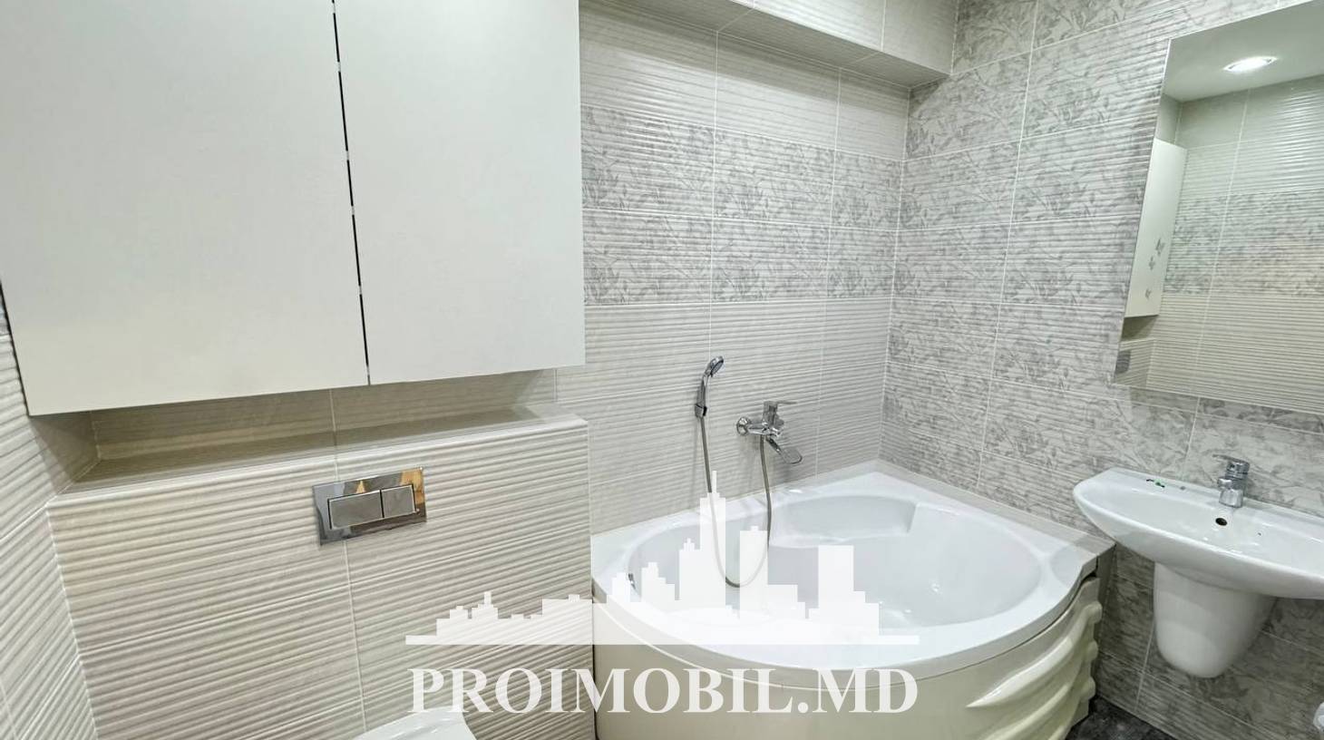 https://images.proimobil.md/b2UgVJzEicxO4N_cQTM_Q3pZkott8SWpn-CyLEAGiR8/watermark:0.75:so:0:30:0.39/resize:fill:1460:816:1/gravity:ce/bG9jYWw6Ly8vZXN0YXRlL2xyLzQ4YmZjZDY3LWM4MzEtNDVlNi1iODFjLWUwMjNlODc1ZjVlOC5qcGVn