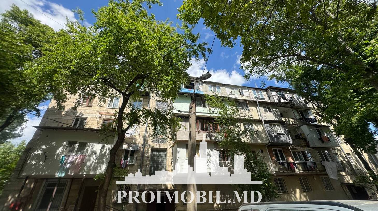 https://images.proimobil.md/b6T9TgI_cUsWL1jt8WTPWp90qe7Td9tDCmN5c4GBxzQ/watermark:0.75:so:0:30:0.39/resize:fill:1460:816:1/gravity:ce/bG9jYWw6Ly8vZXN0YXRlL2xyL2JlMWY0NTQ2LTFjODktNGY2NS05NDEyLTdlNjk5ZmQ5M2E5MS5qcGVn