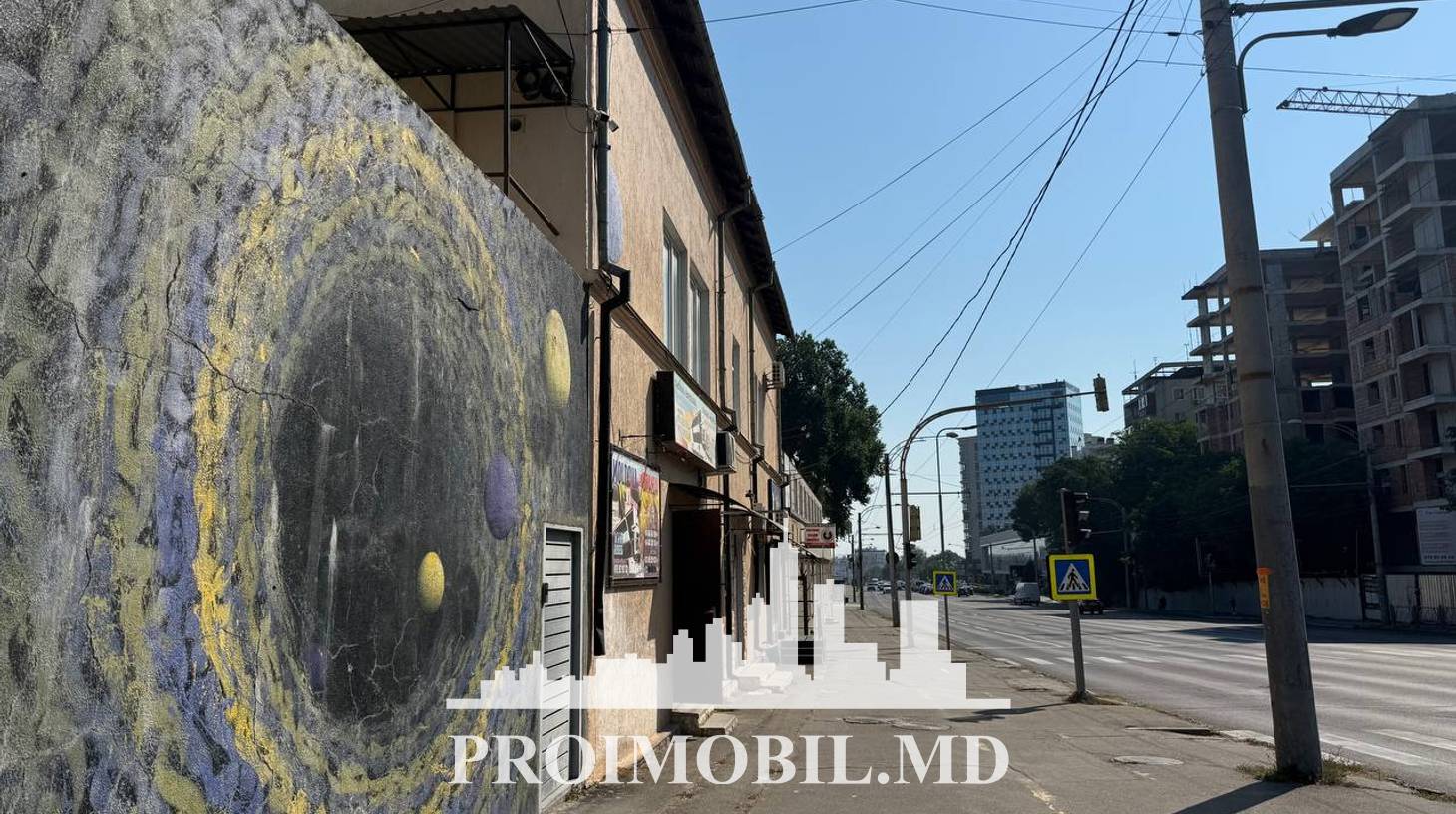 https://images.proimobil.md/b6cFEQTxWnSvTTgAKt0C7MC6XTaN6znbXnJFwmzoEZg/watermark:0.75:so:0:30:0.39/resize:fill:1460:816:1/gravity:ce/bG9jYWw6Ly8vZXN0YXRlL2xyLzc1ZmU4YWEzLWQ2NDUtNDk5ZC1iMDRlLWY4NWQyYTIxMzAzNC5qcGVn