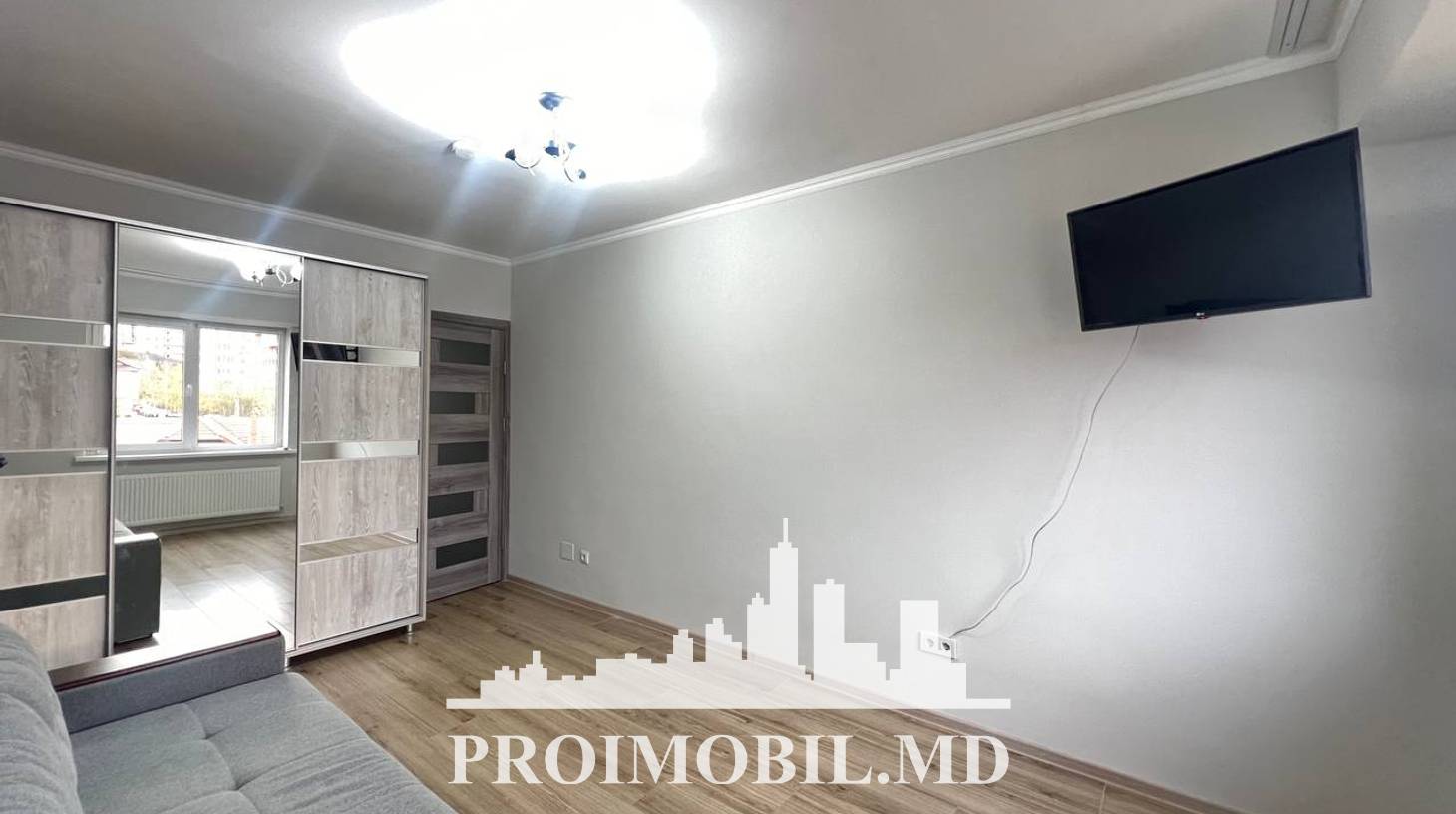 https://images.proimobil.md/b8fVC-13IUUKaqpjDh-uk6sEU5-6IQb6jV9Bdqan_4c/watermark:0.75:so:0:30:0.39/resize:fill:1460:816:1/gravity:ce/bG9jYWw6Ly8vZXN0YXRlL2xyL2ZhYzAxYTM2LTFkNWUtNGUyYy1hYWRhLWI4ZTBkZjM0MjBlMC5qcGVn
