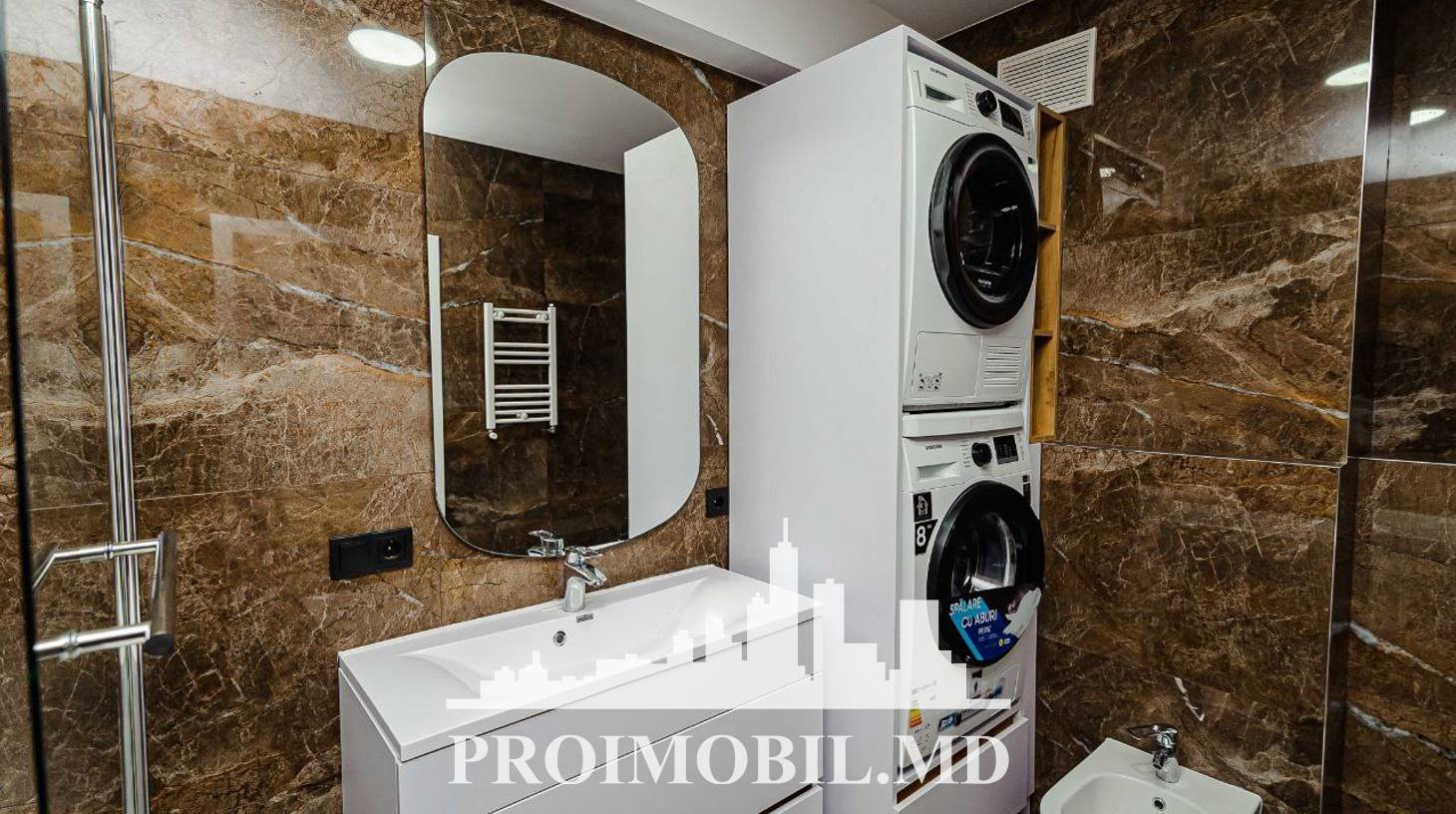 https://images.proimobil.md/bEHP77tmDM3AH2XsUzcl0zFHL8Cxnyz-s2hzPJ0HWjc/watermark:0.75:so:0:30:0.39/resize:fill:1460:816:1/gravity:ce/bG9jYWw6Ly8vZXN0YXRlL2xyLzYwNjQwMGU1LTkyYmYtNGUzMy1hODQ4LTFmMWNjZWQ2NGQzYS5qcGVn
