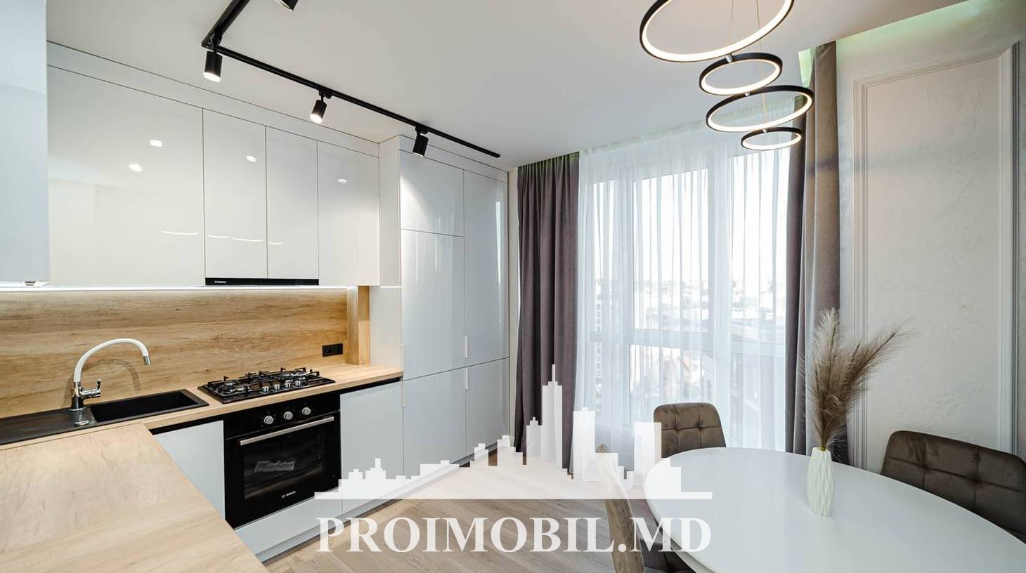 https://images.proimobil.md/bKS9xoeZu1Ek2gnHcXhsK3nQGqg5zg-Ii10rNmYID_s/watermark:0.75:so:0:30:0.39/resize:fill:1460:816:1/gravity:ce/bG9jYWw6Ly8vZXN0YXRlL2xyL2E2NGU0YTk1LWIwYzQtNGYyNy1iMGI3LTU1MjUzMmQ5NTRjYS5qcGVn