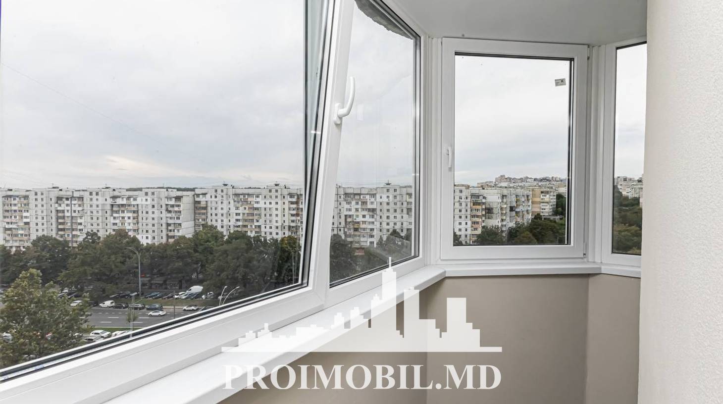 https://images.proimobil.md/bL72Hi4T0SIp4ywooWEymY5rouoRO20QKMjuT-nThZM/watermark:0.75:so:0:30:0.39/resize:fill:1460:816:1/gravity:ce/bG9jYWw6Ly8vZXN0YXRlL2xyLzBiNDgwY2ViLWQyOTItNDE2NS04NTlhLTFhNTU4NGE5Nzg4Zi5qcGVn
